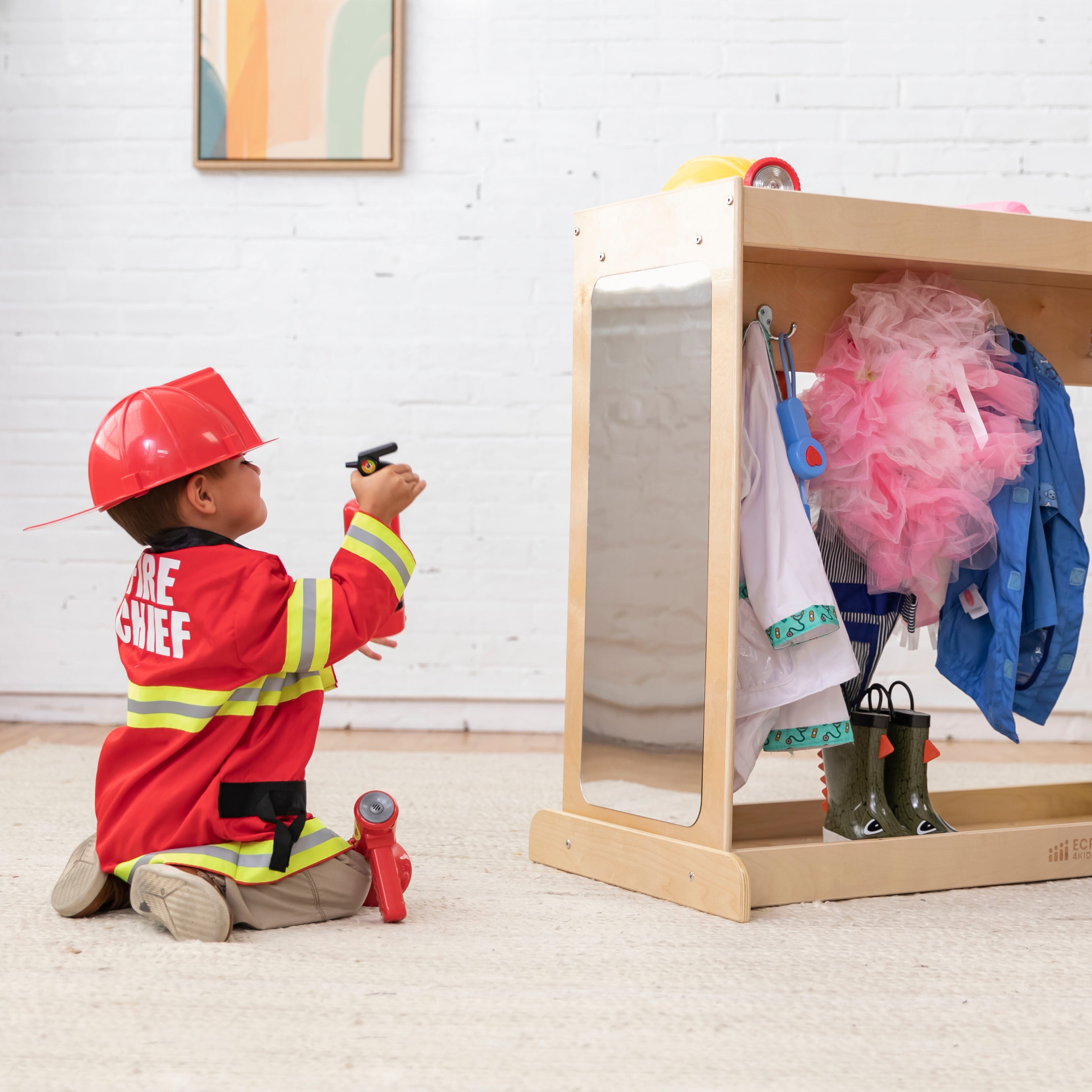 Streamline Dress-Up Island