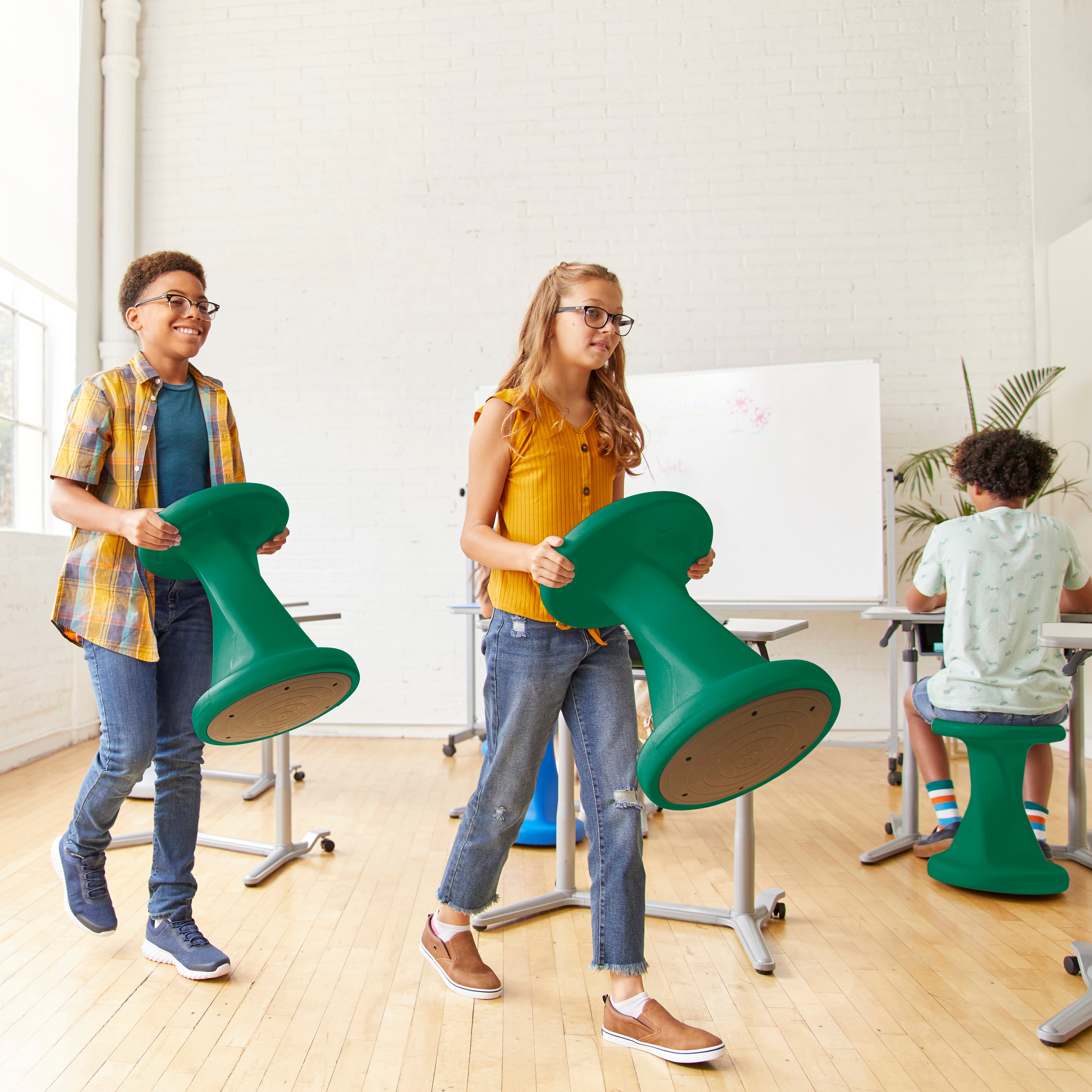 Twist Wobble Stool, 18in Seat Height