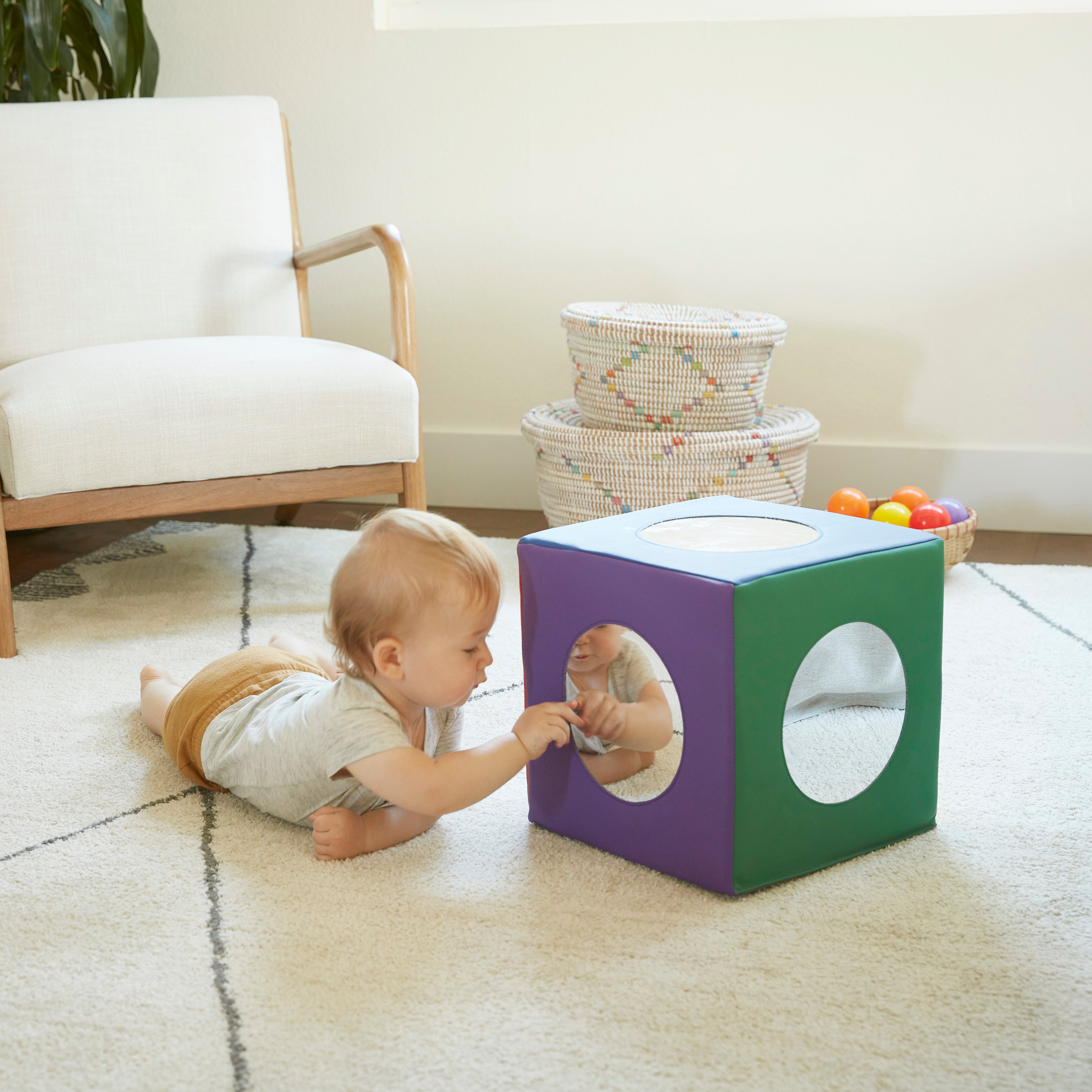 SoftZone Mirror Cube