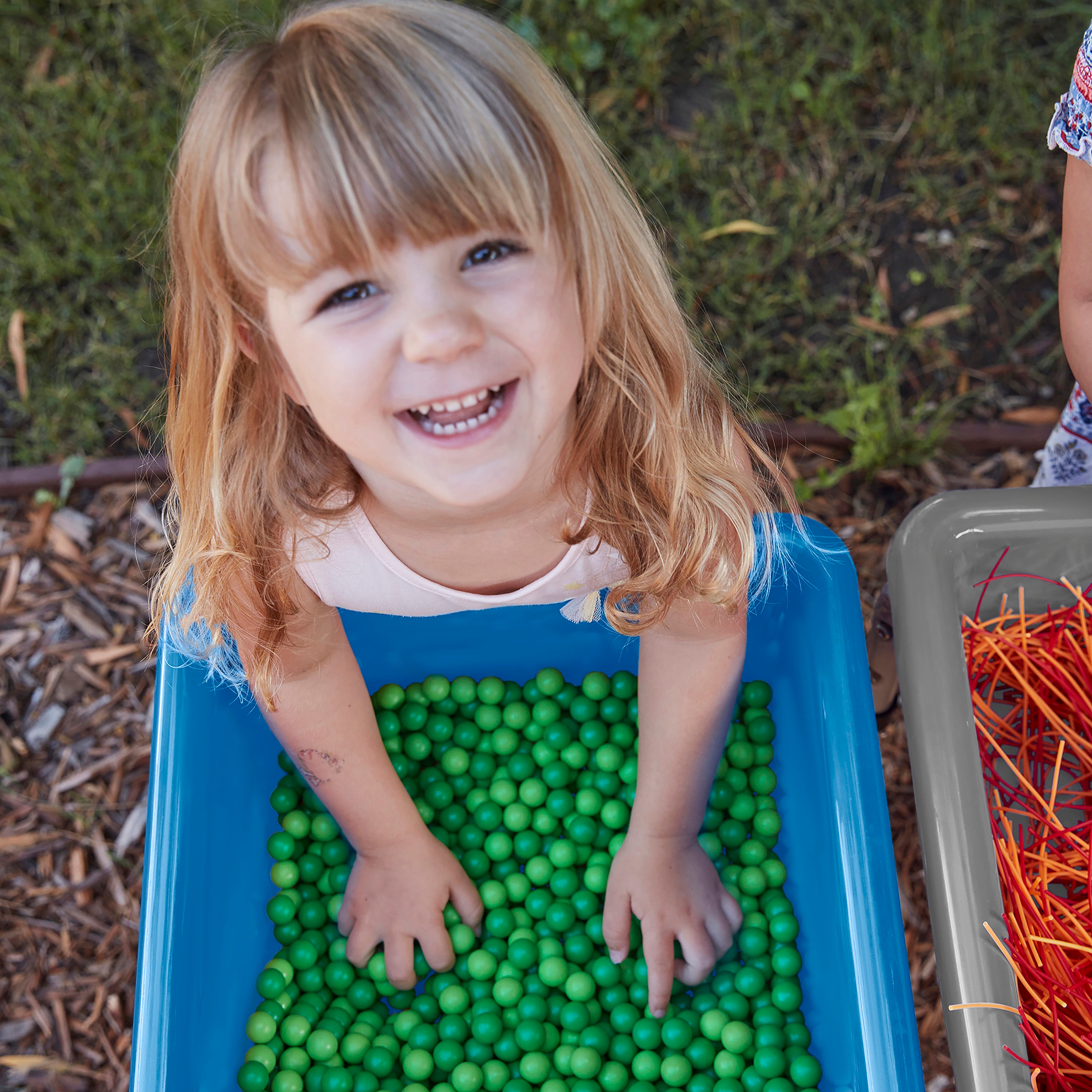 2-Station Sand and Water Adjustable Play Table, Sensory Bins