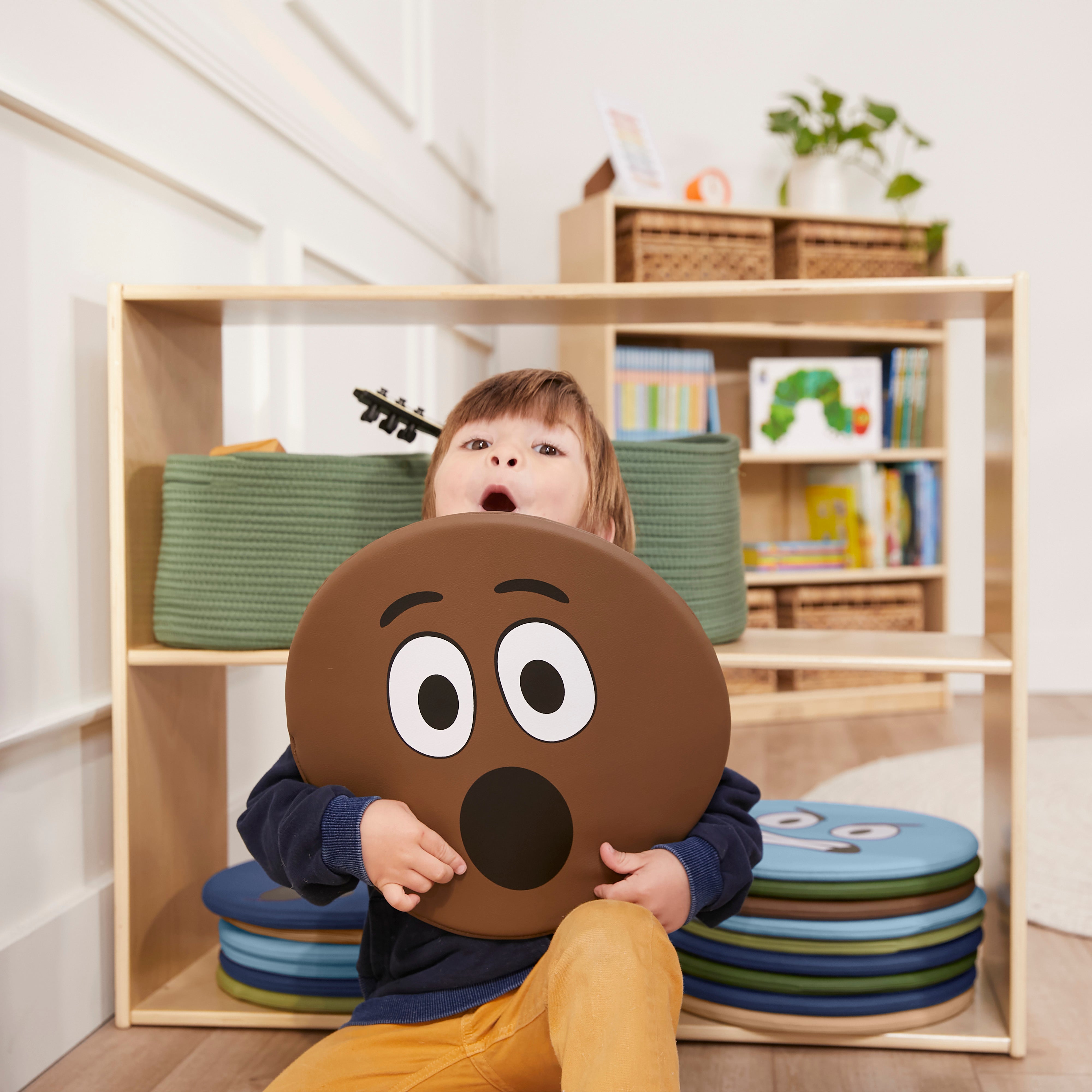 Emotion Pads with Mirror, Trilingual, 8-Piece