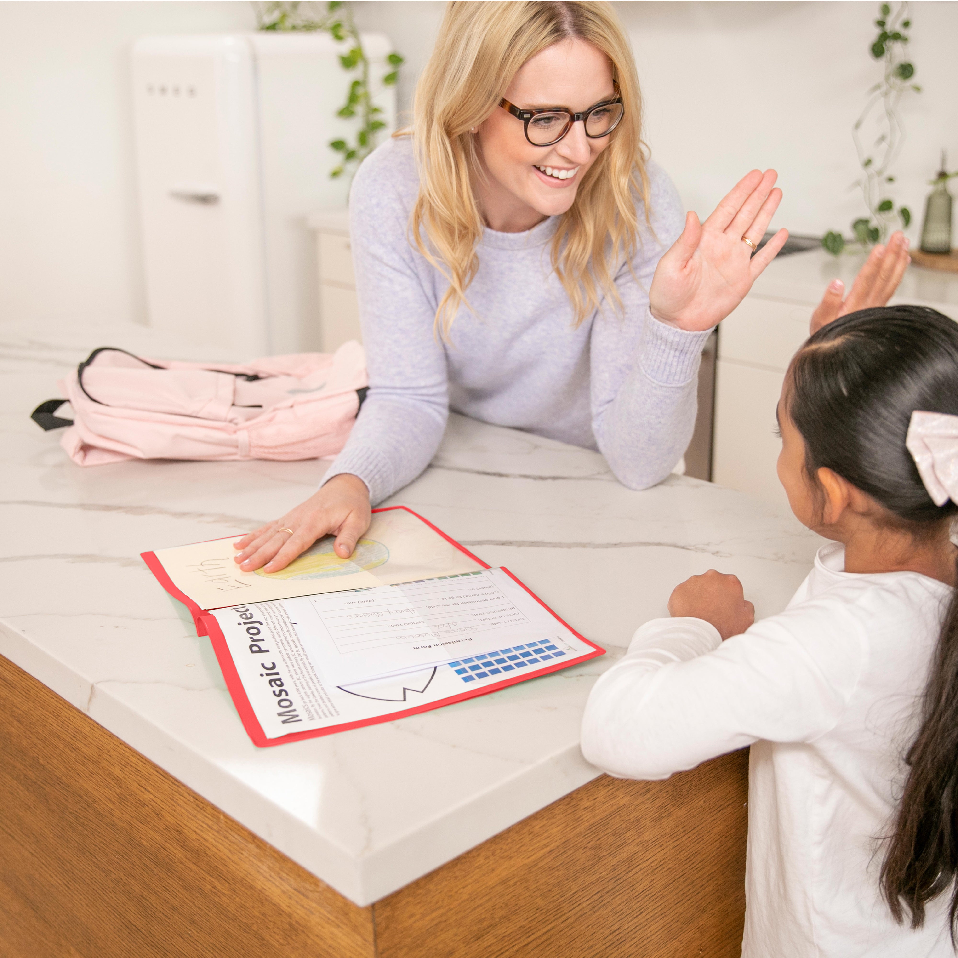 2-Pocket Parent-Teacher Classroom Communication Folder, 36-Piece