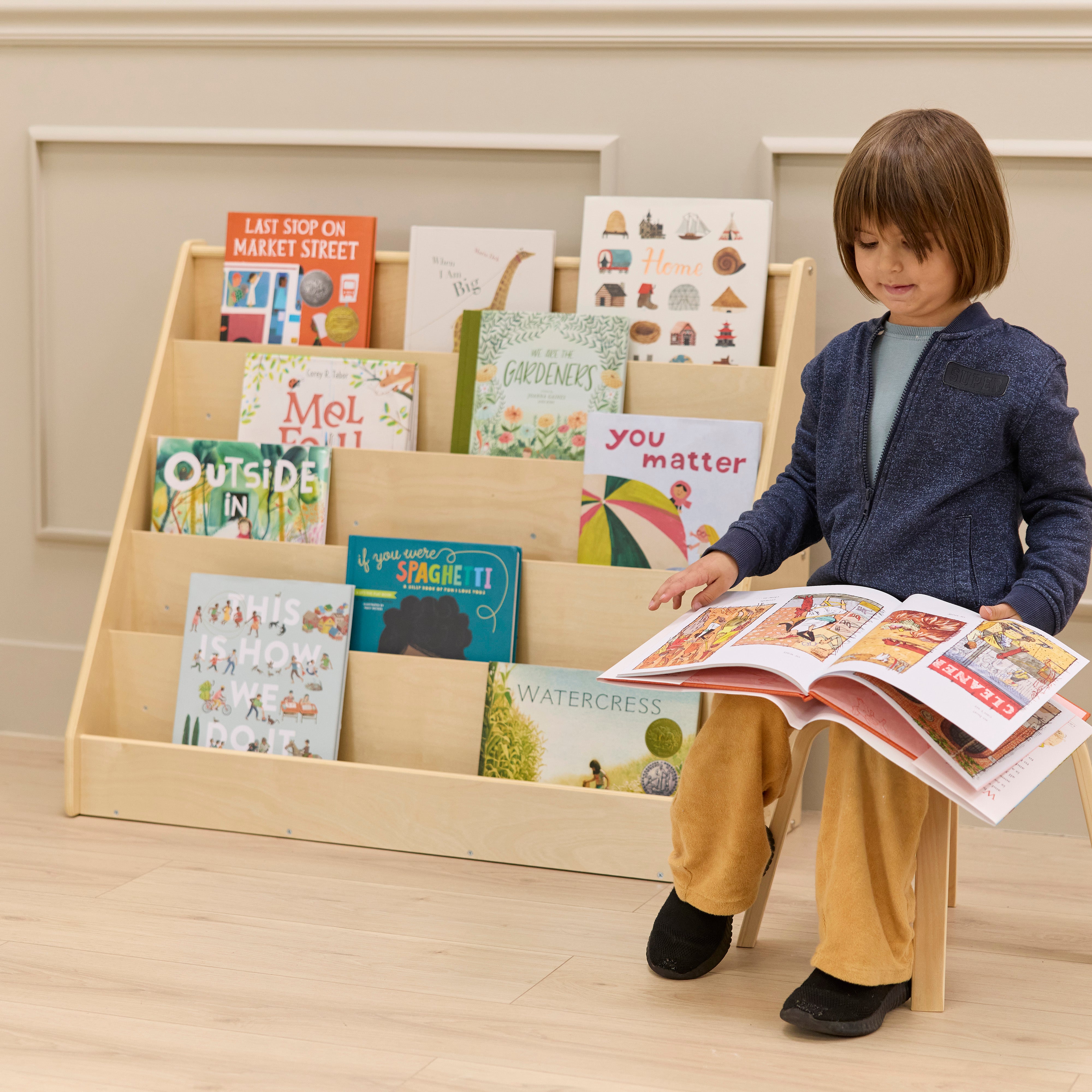 5-Tier Forward-Facing Kids Book Shelf