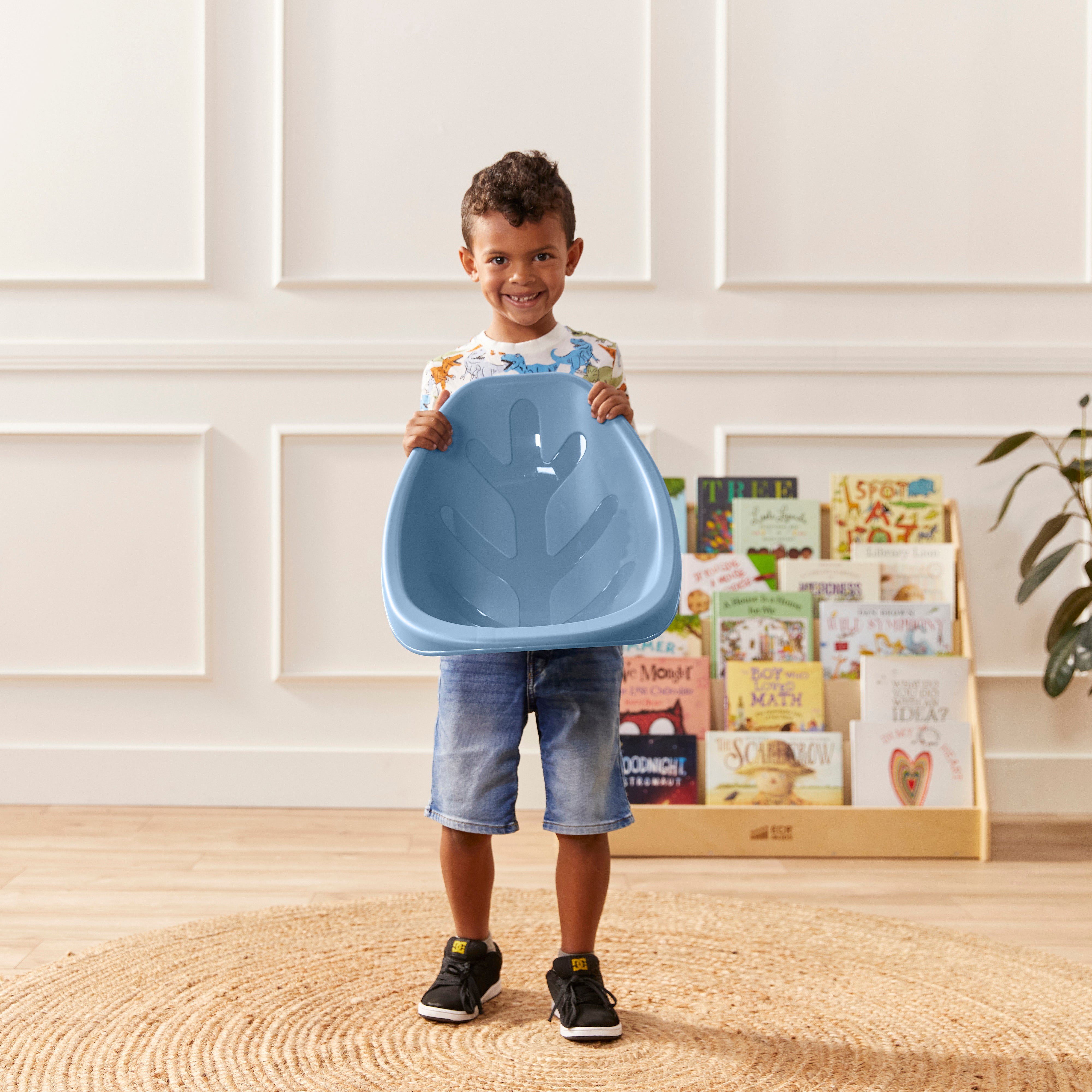 Mobile Leaf Seat Cart with 12 Leaf Floor Seats, Flexible Seating