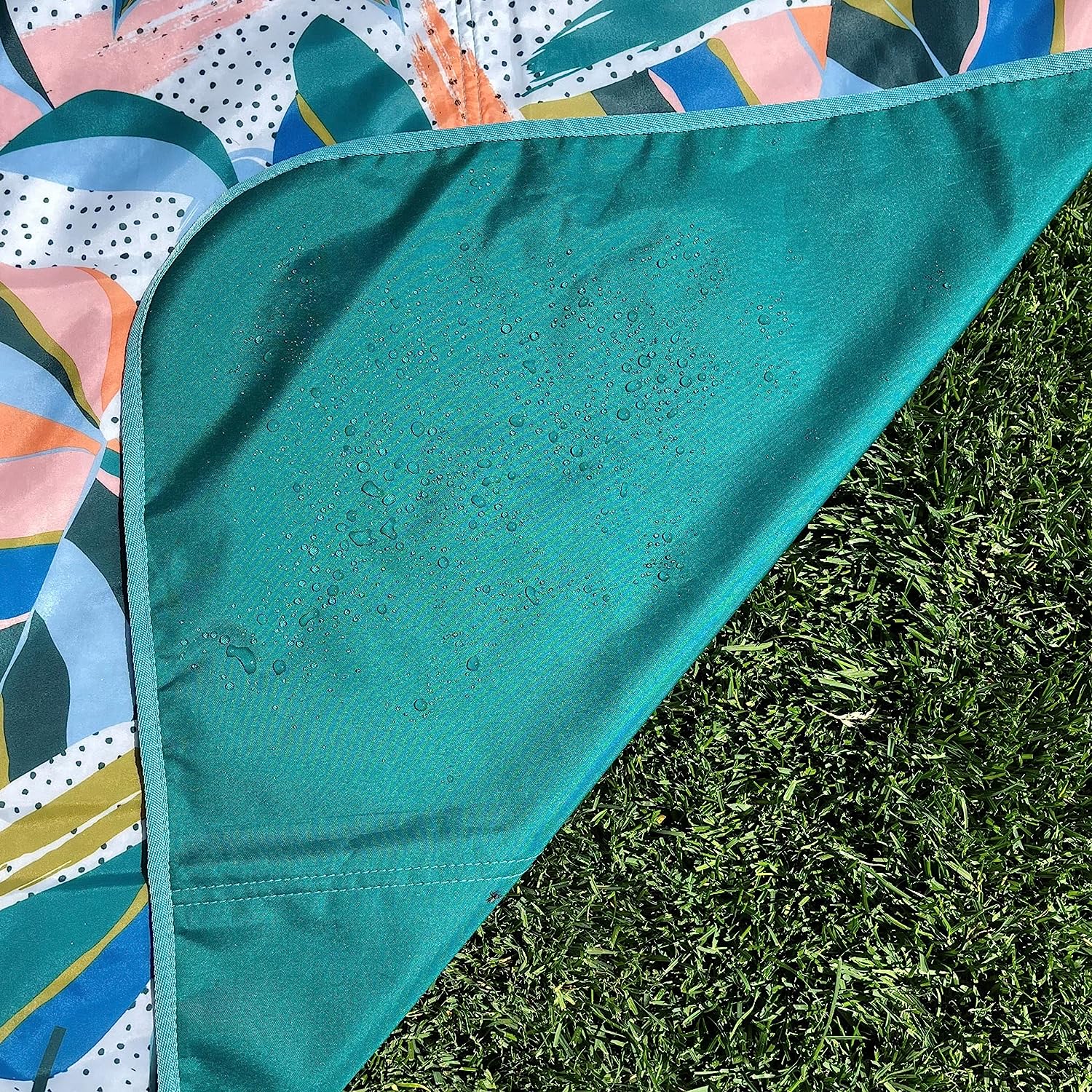 Outdoor Blanket with Shoulder Strap