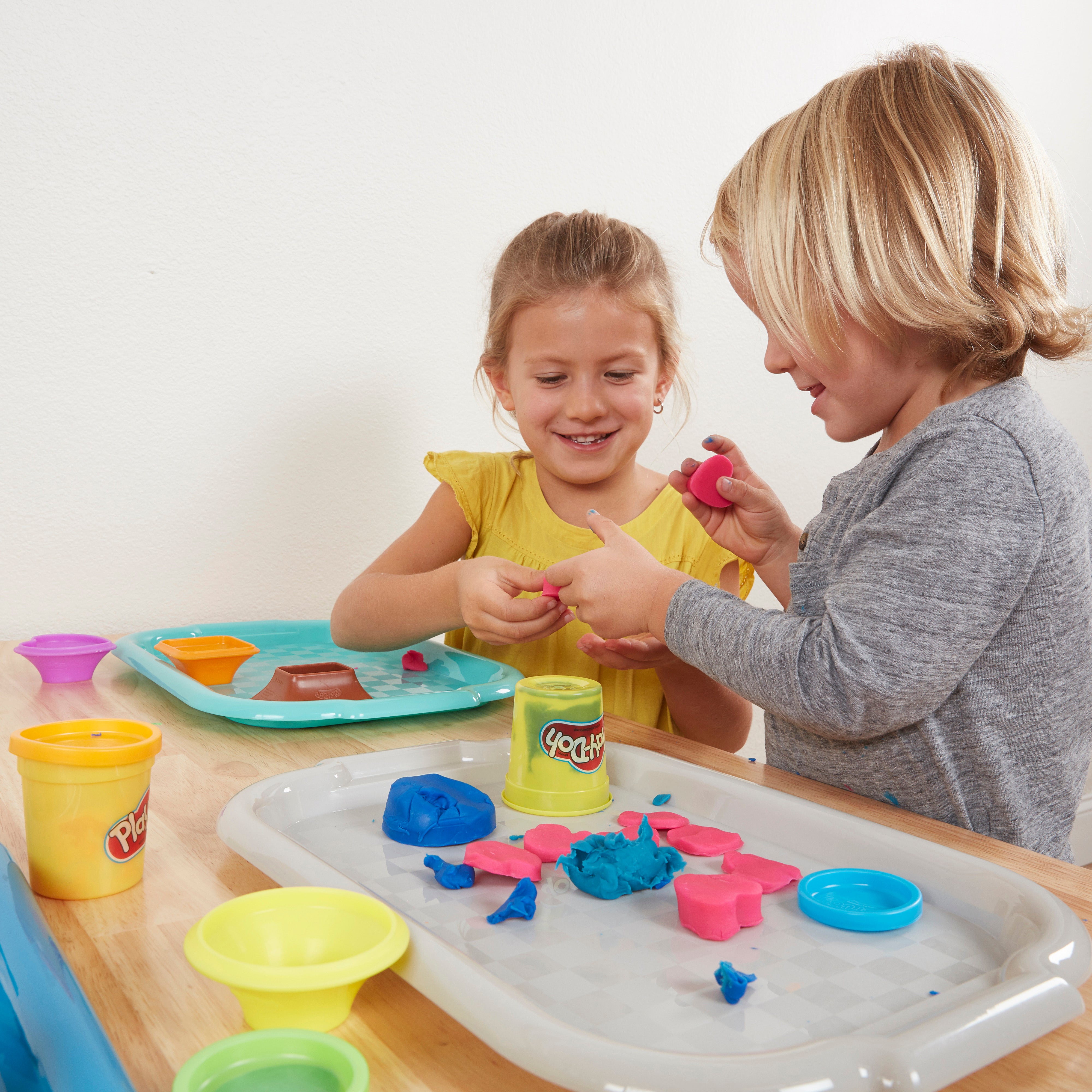 Colorful Plastic Art Trays for Kids, 6-Piece