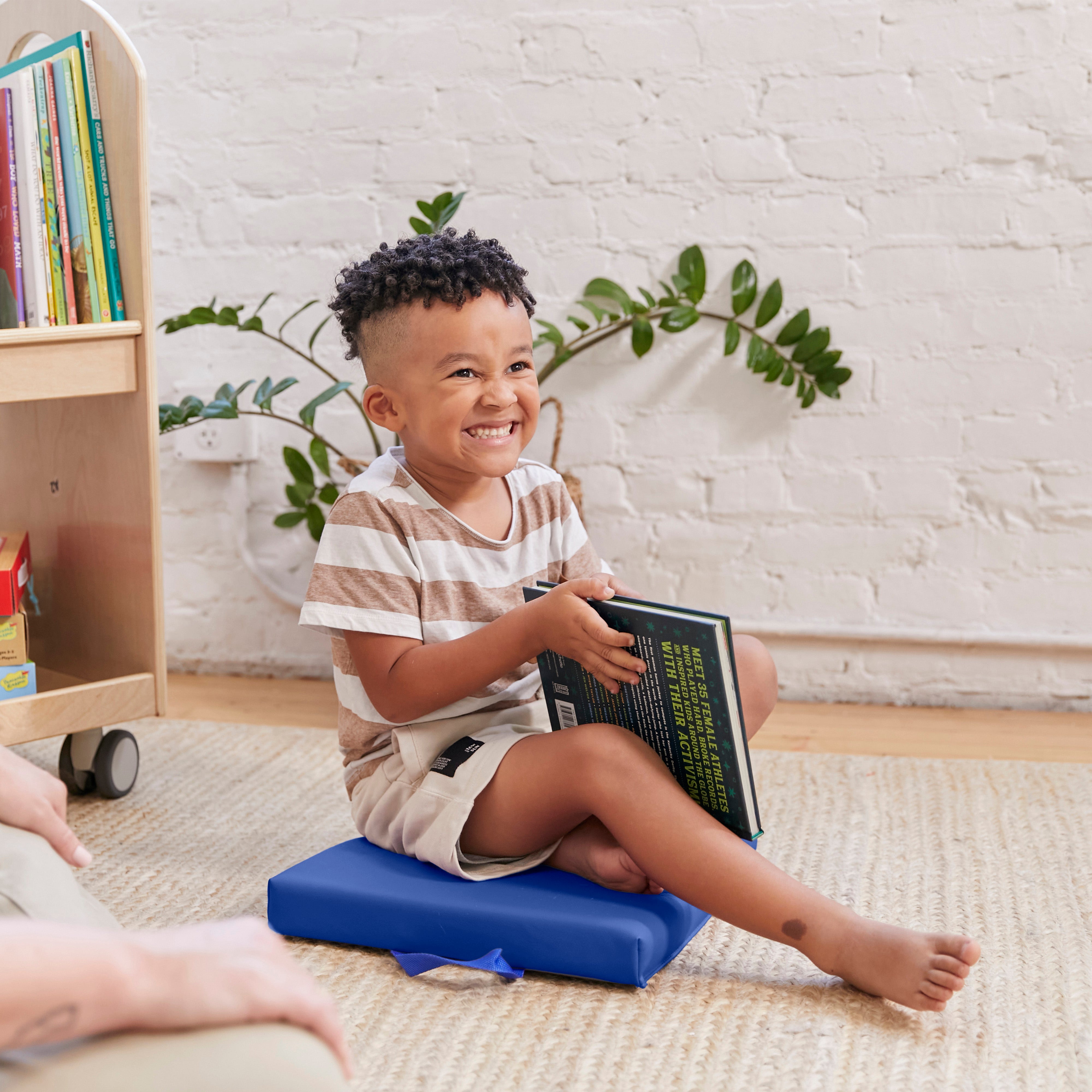Square Floor Cushions with Handles, Classroom Flexible Seating, 6-Piece