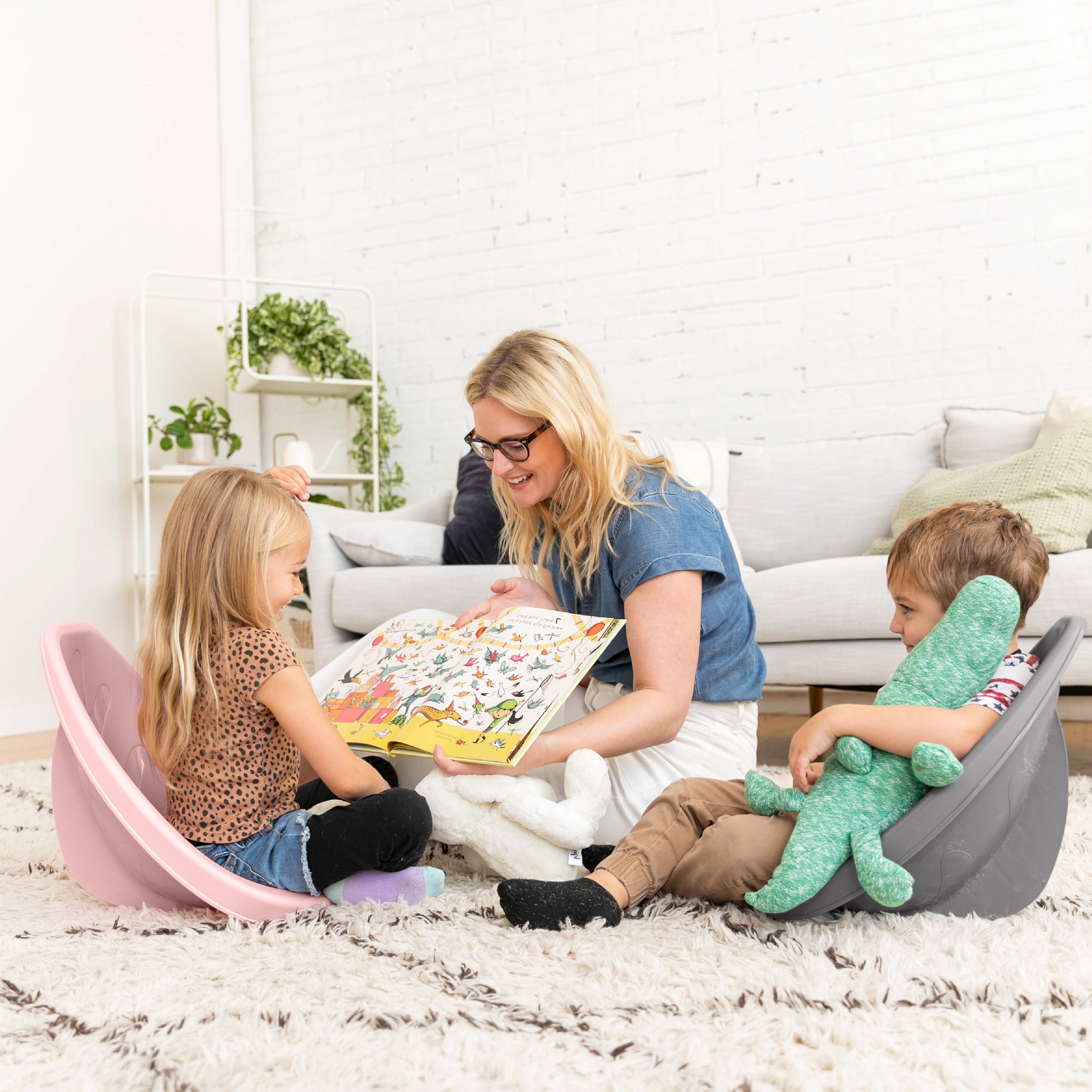 Mobile Leaf Seat Cart with 12 Leaf Floor Seats, Flexible Seating