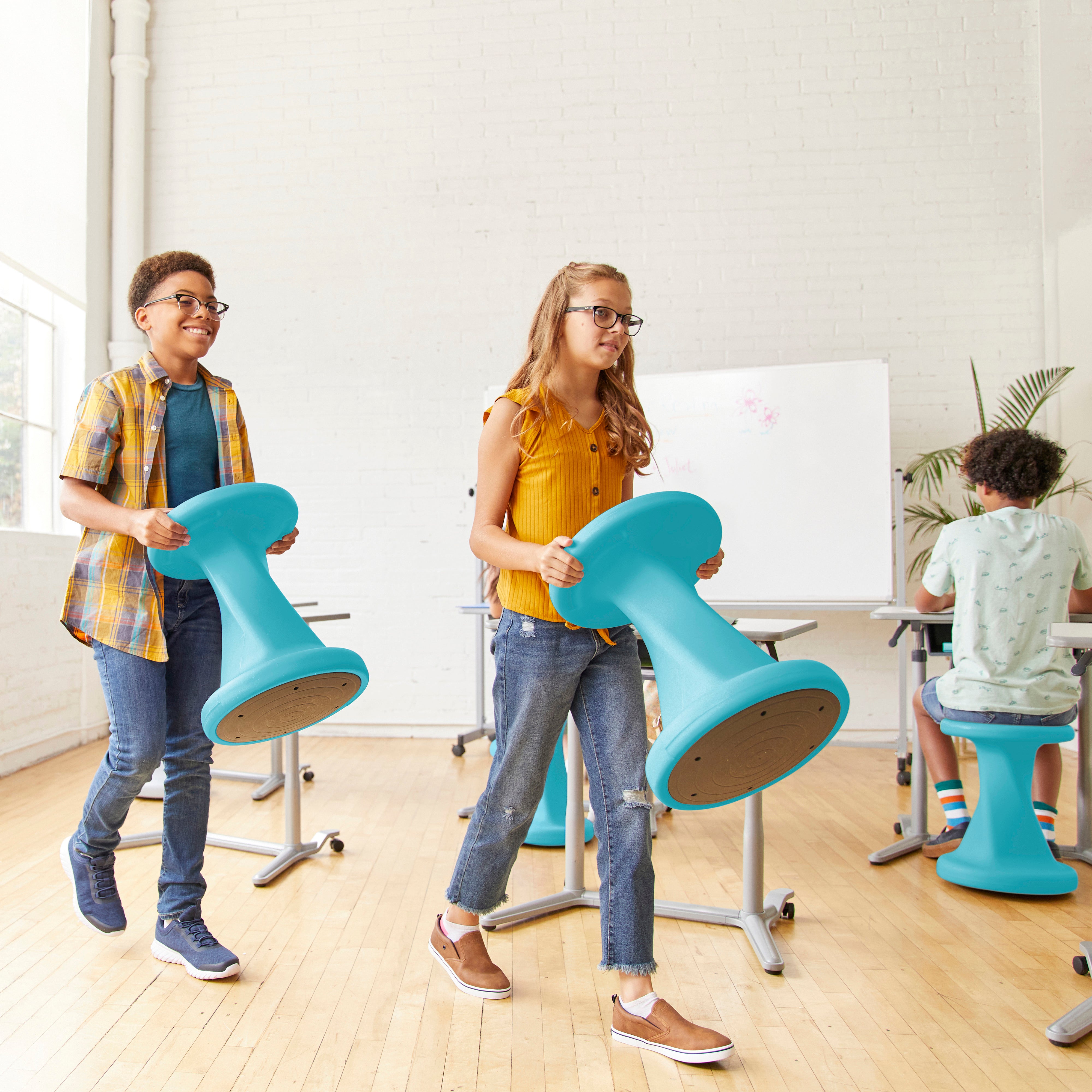 Twist Wobble Stool, 18in Seat Height