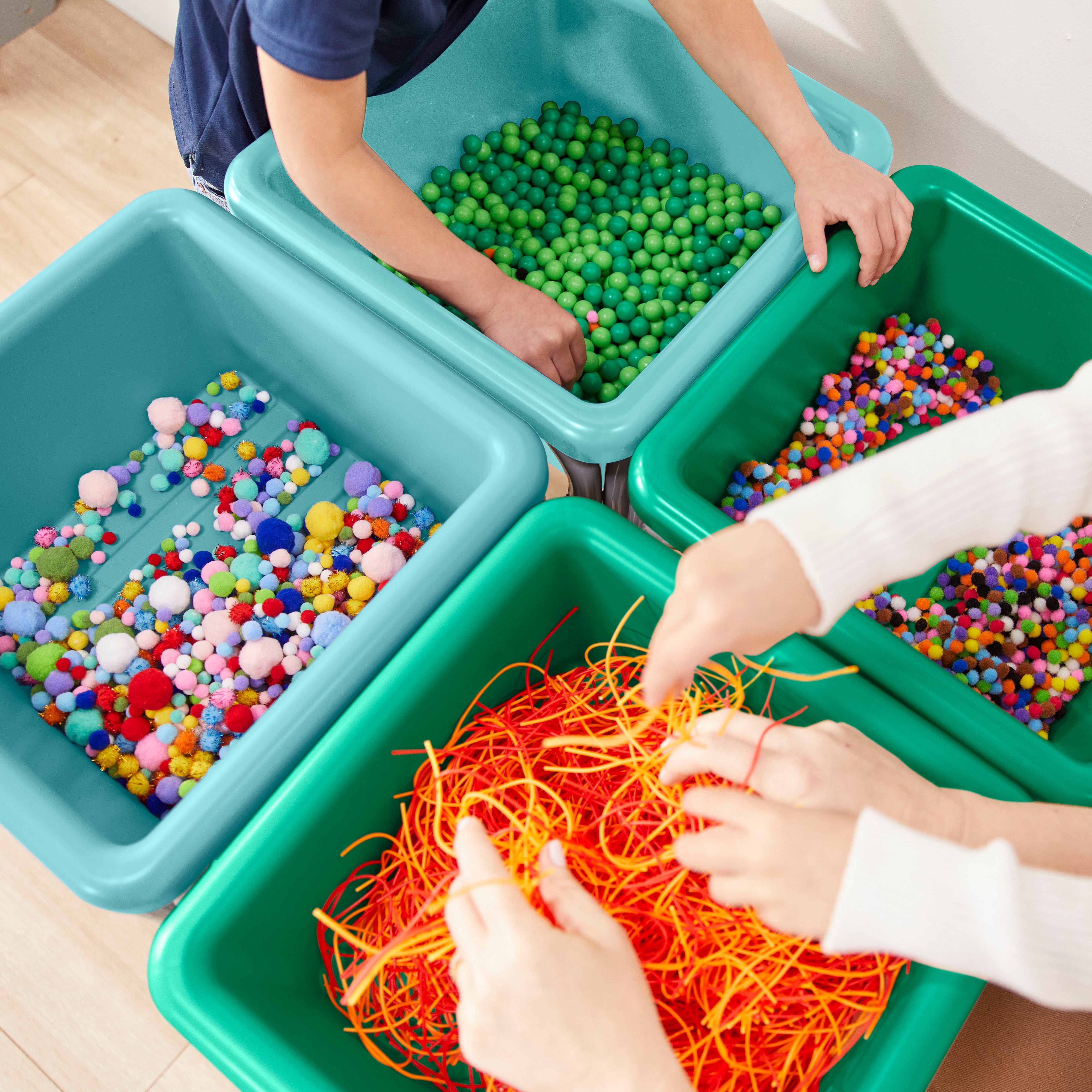 4-Station Sand and Water Adjustable Play Table