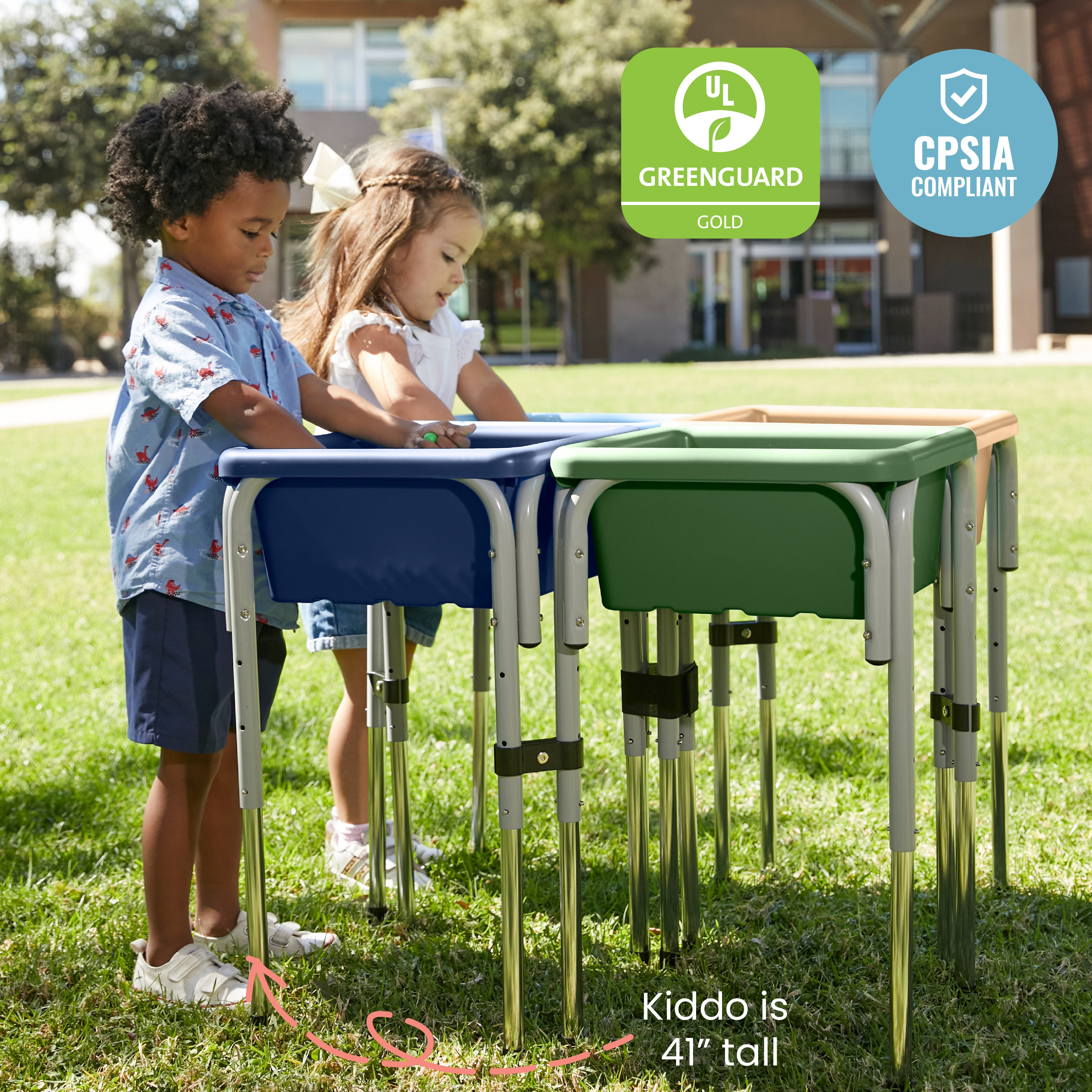 4-Station Sand and Water Adjustable Play Table