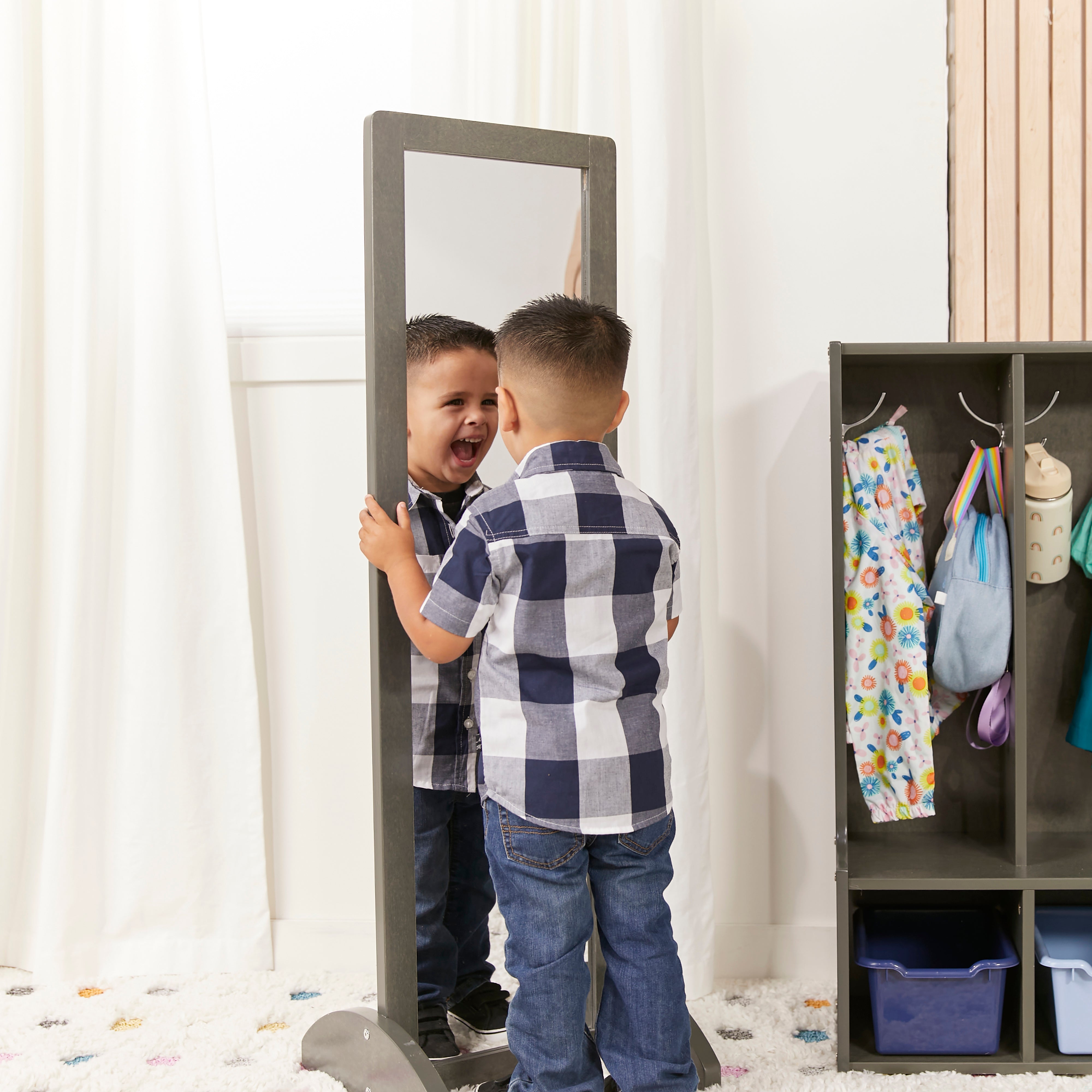 Single-Sided Bi-Directional Mirror