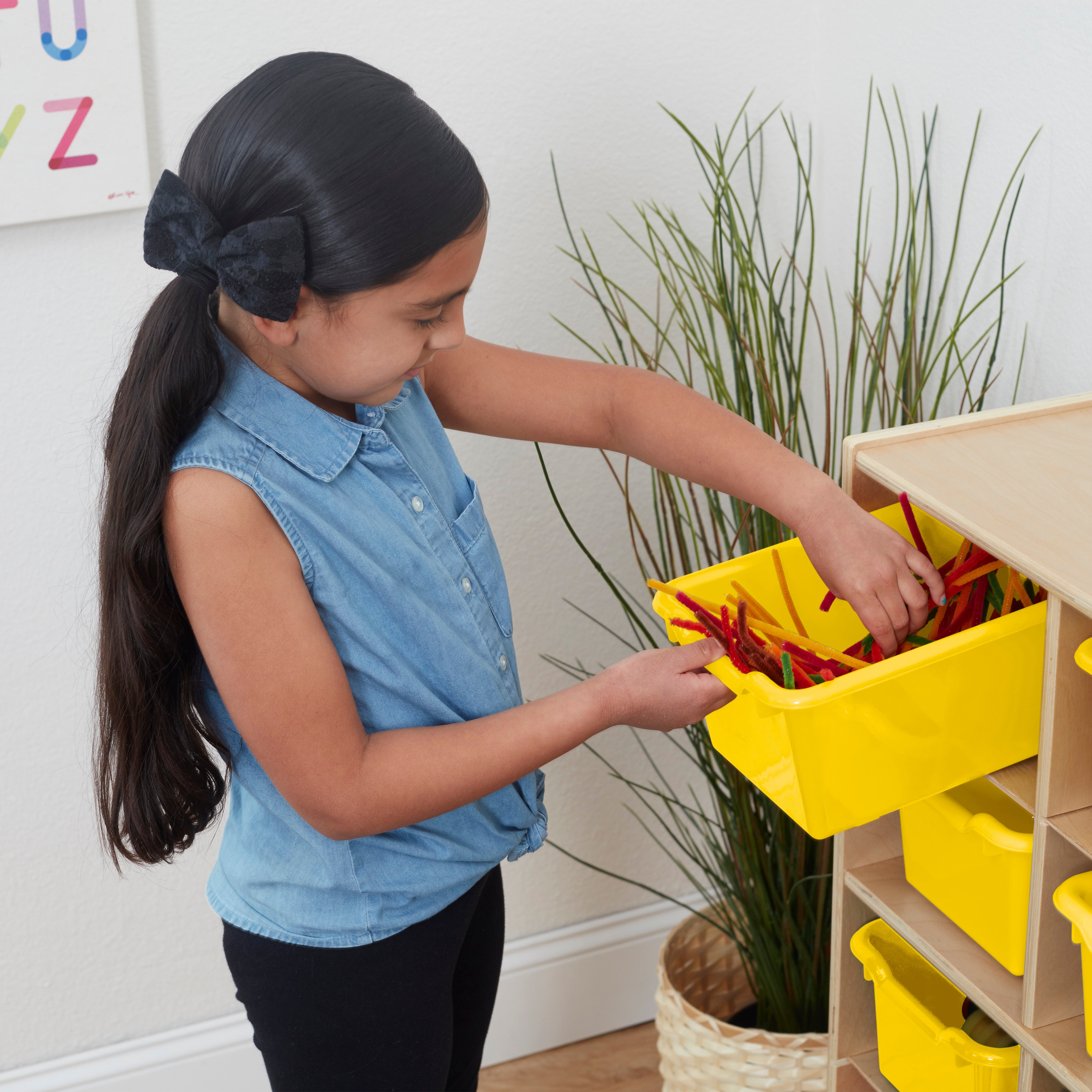 Scoop Front Plastic Storage Bins, 30-Piece