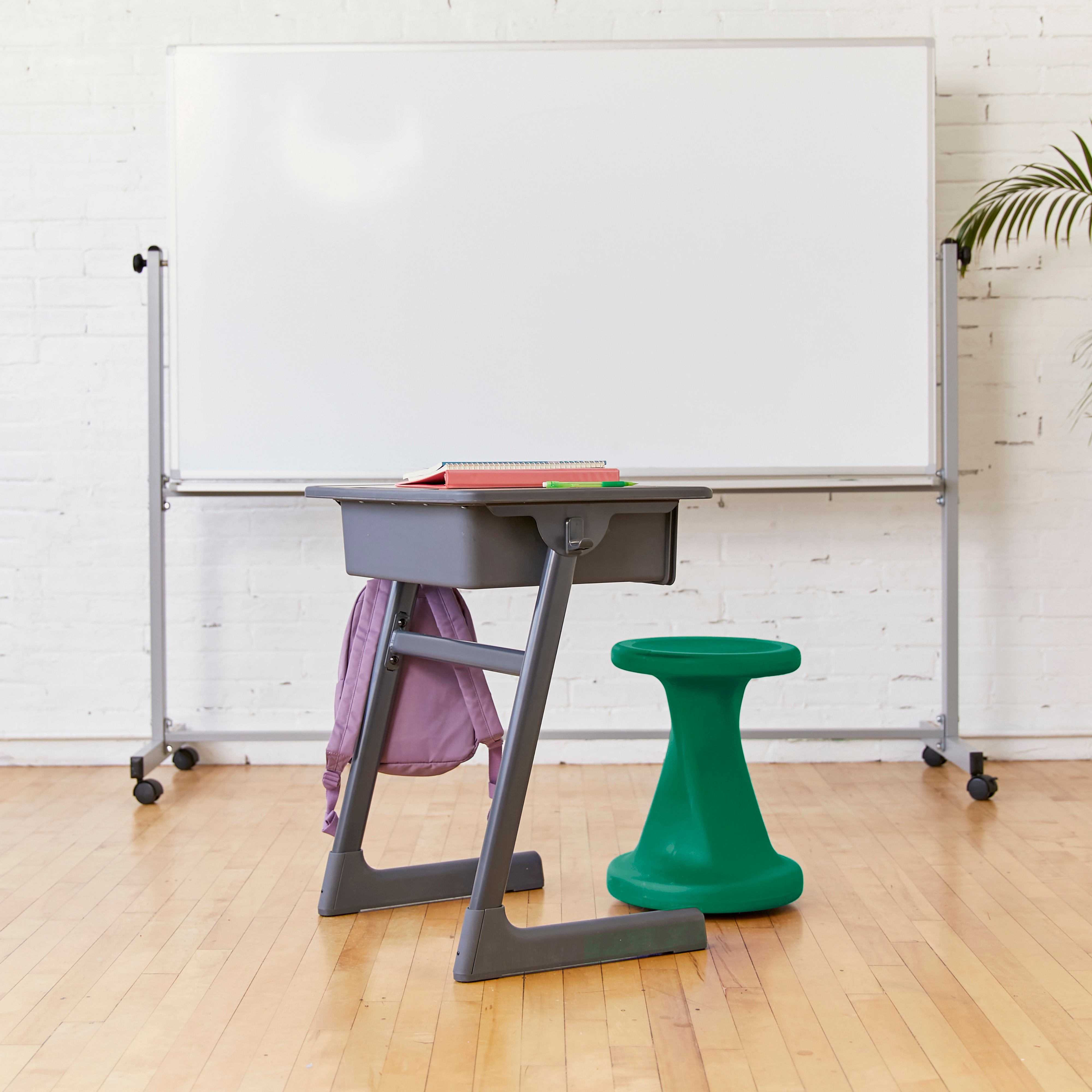 Twist Wobble Stool, 18in Seat Height