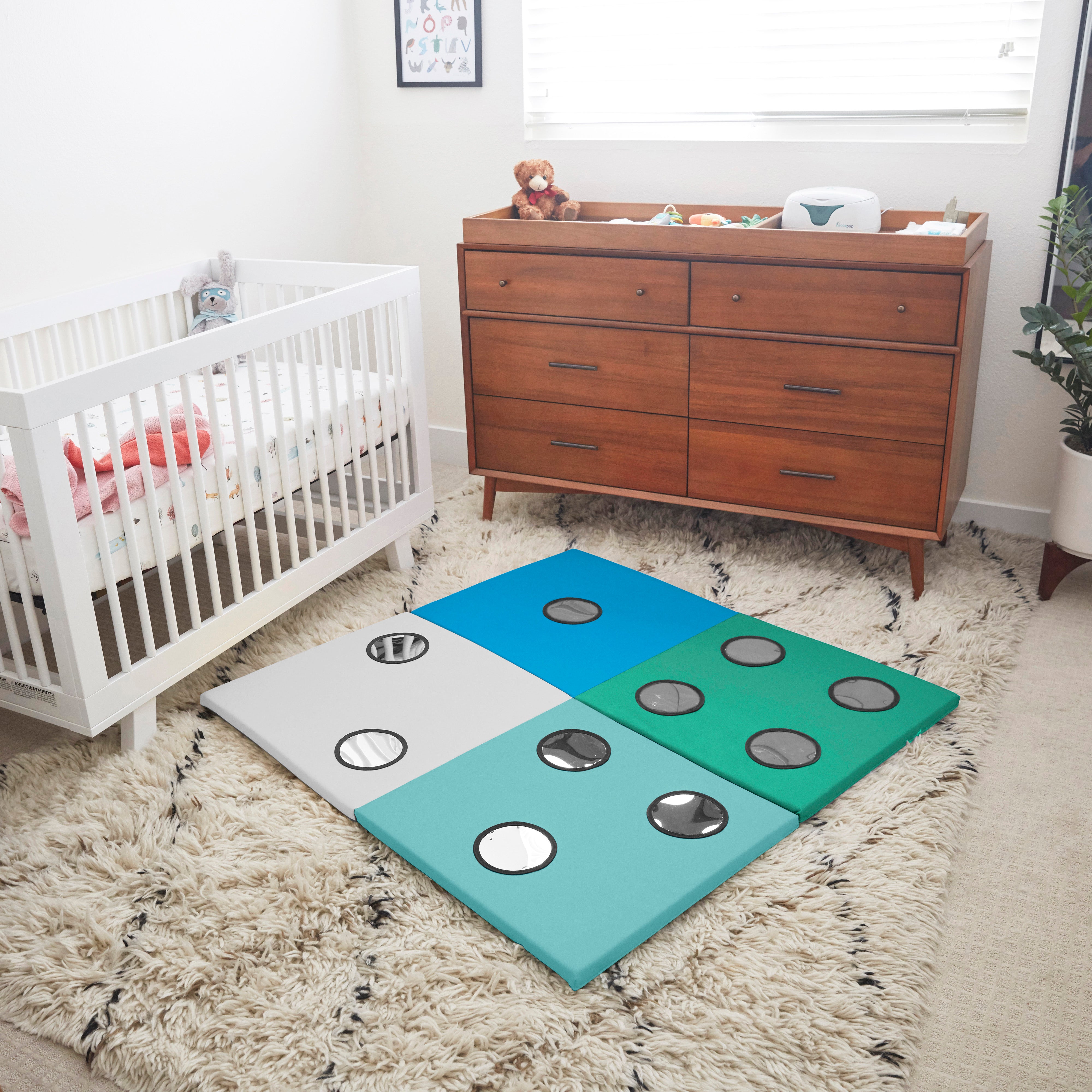 123 Look at Me Activity Mat