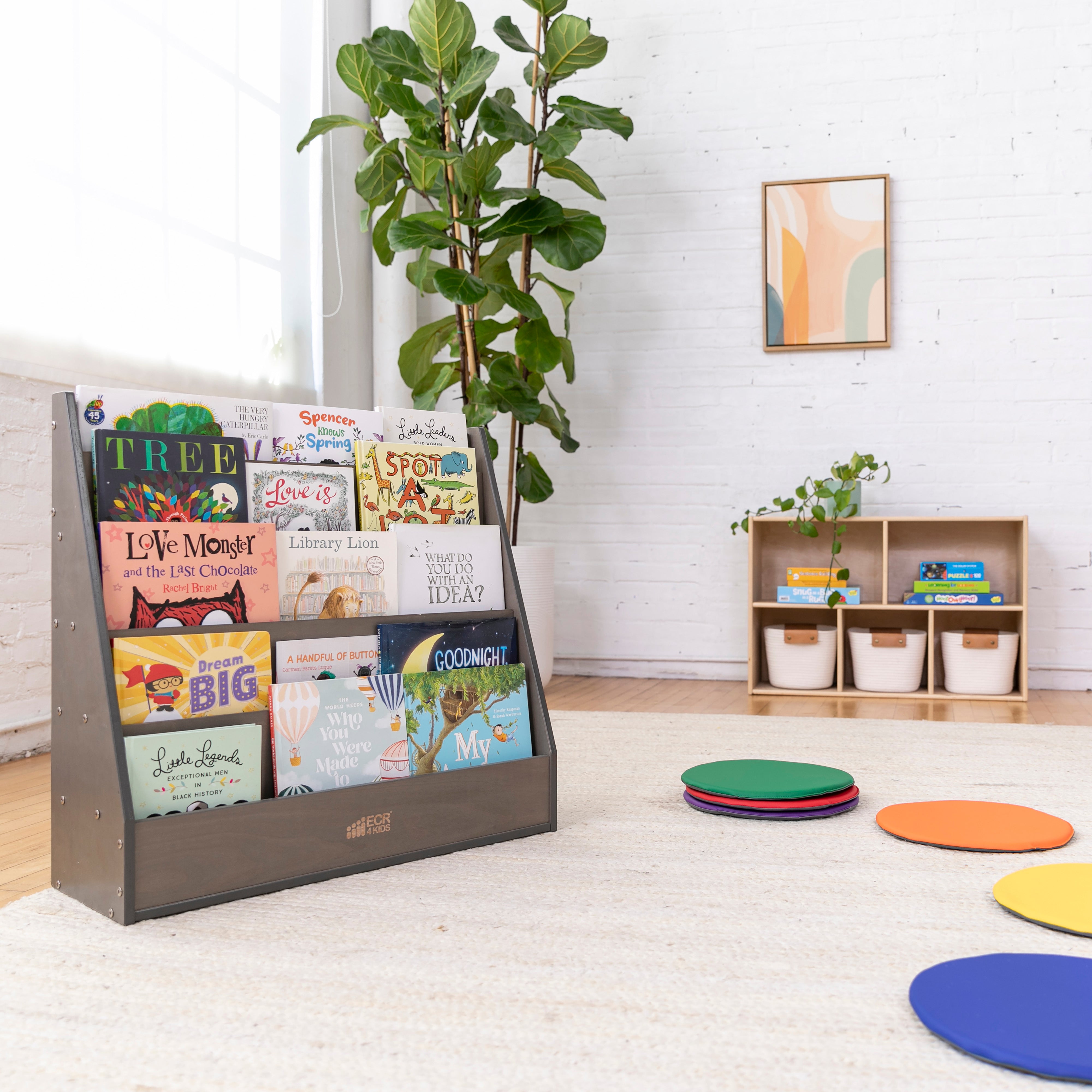 Streamline Single-Sided Book Display with Storage