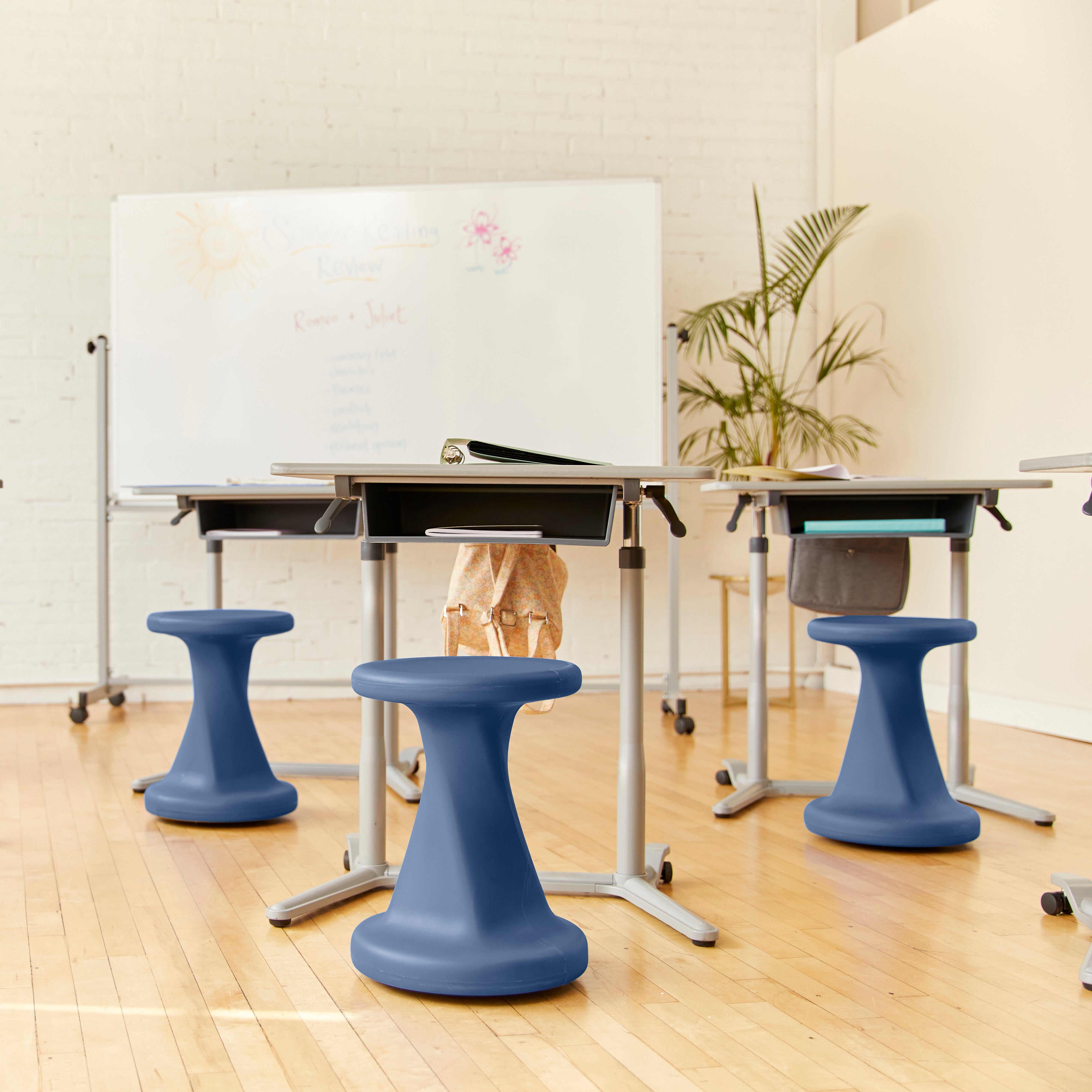 Twist Wobble Stool, 18in Seat Height