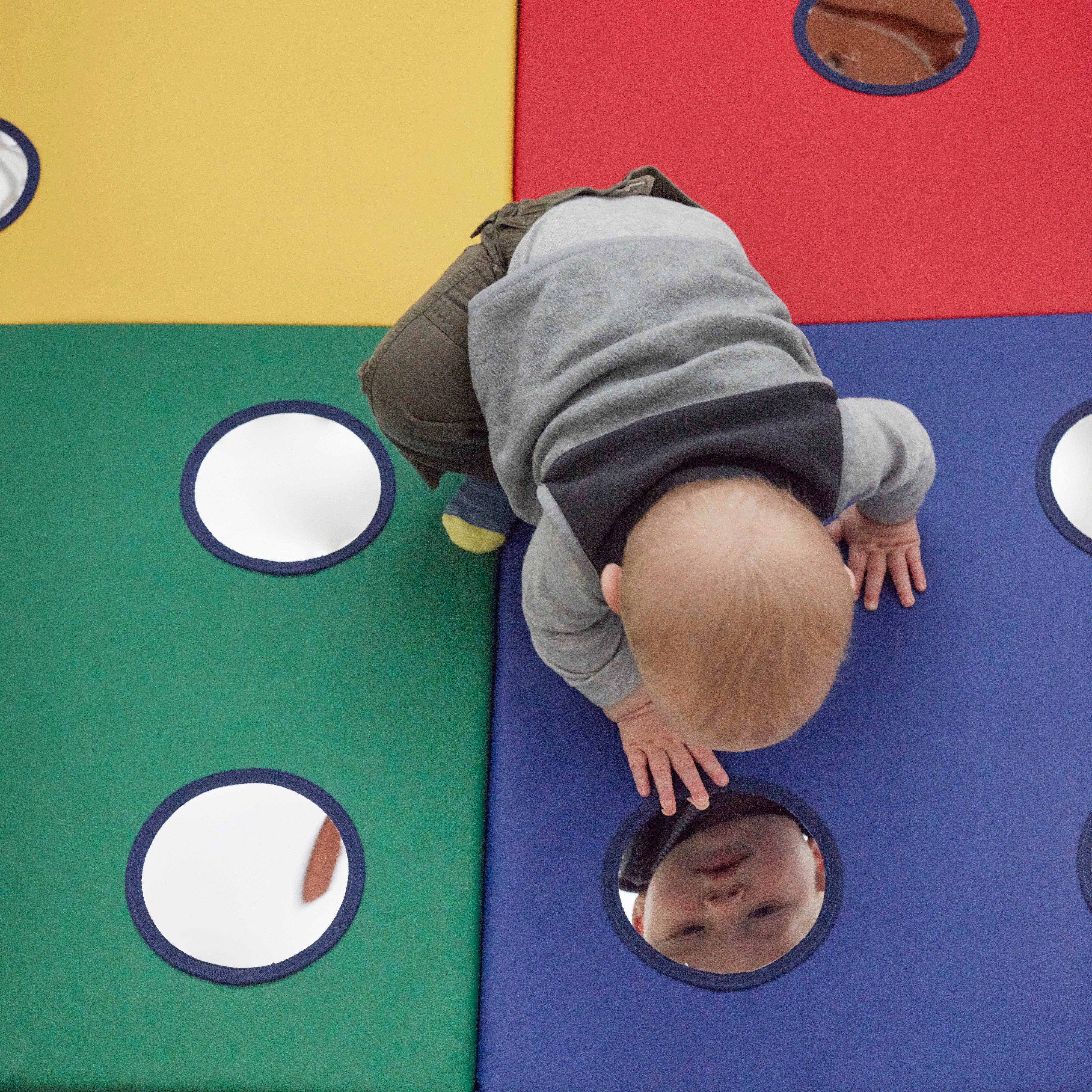 123 Look at Me Activity Mat