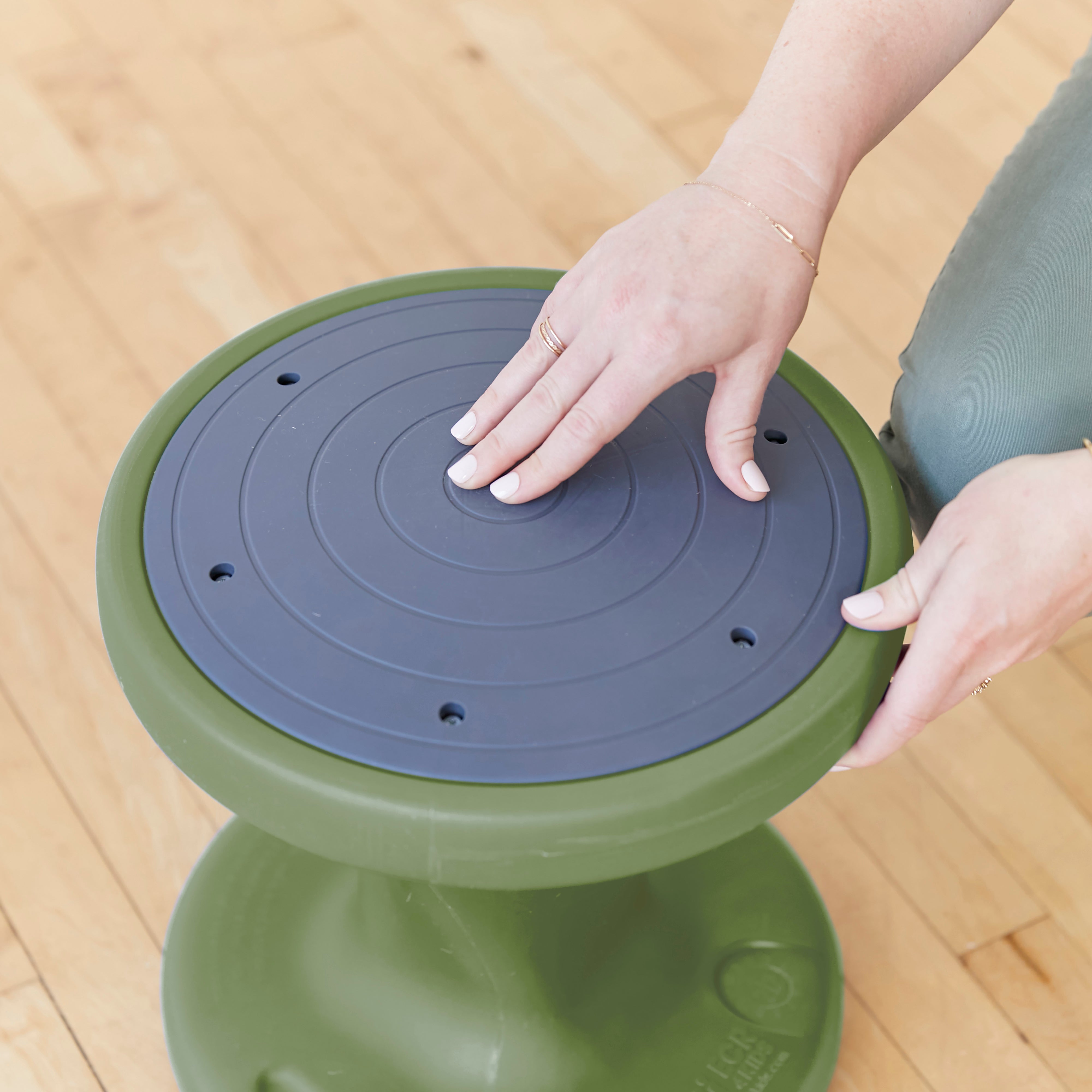 Twist Wobble Stool, 14in Seat Height