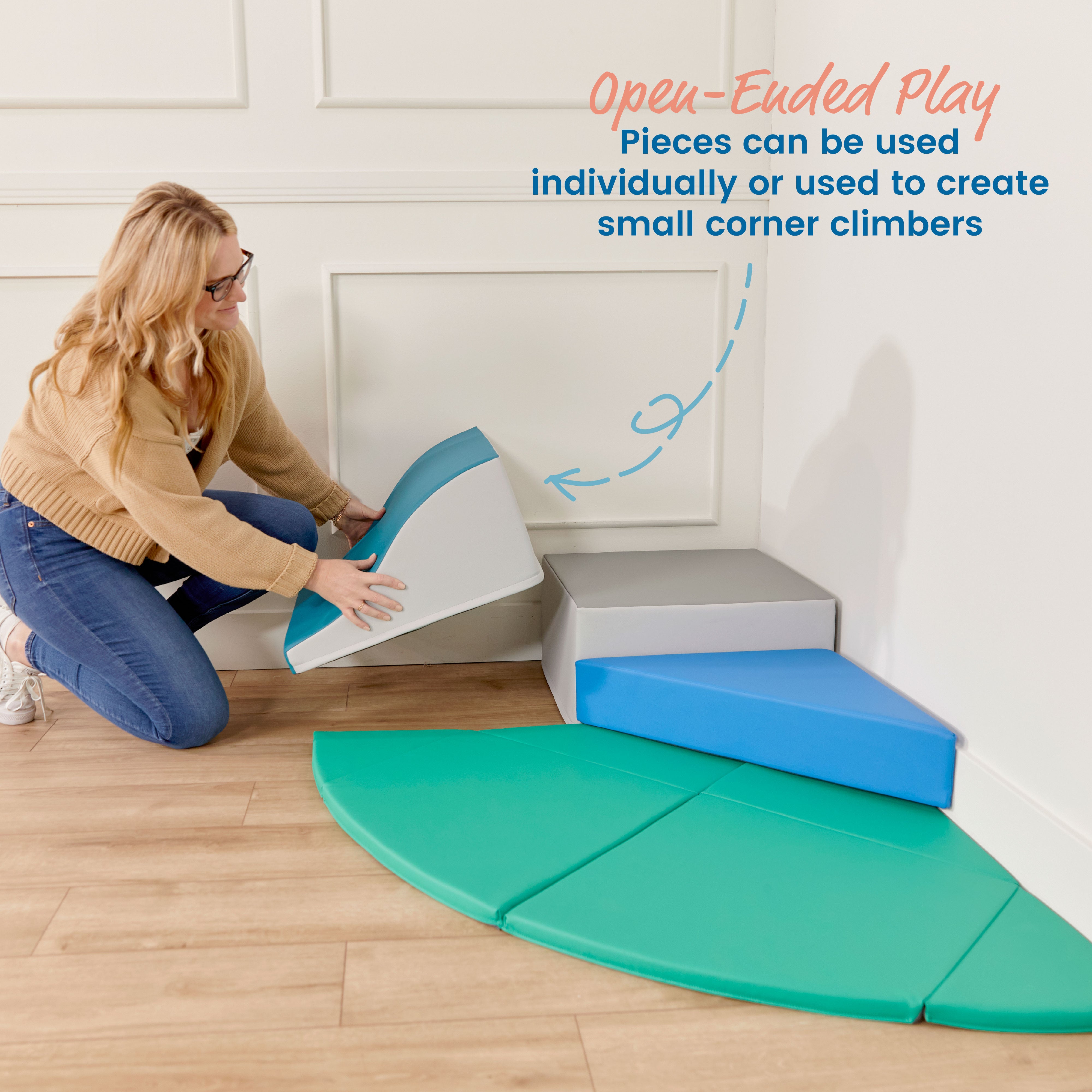 Adventurer's Summit with Slides, 17-Piece