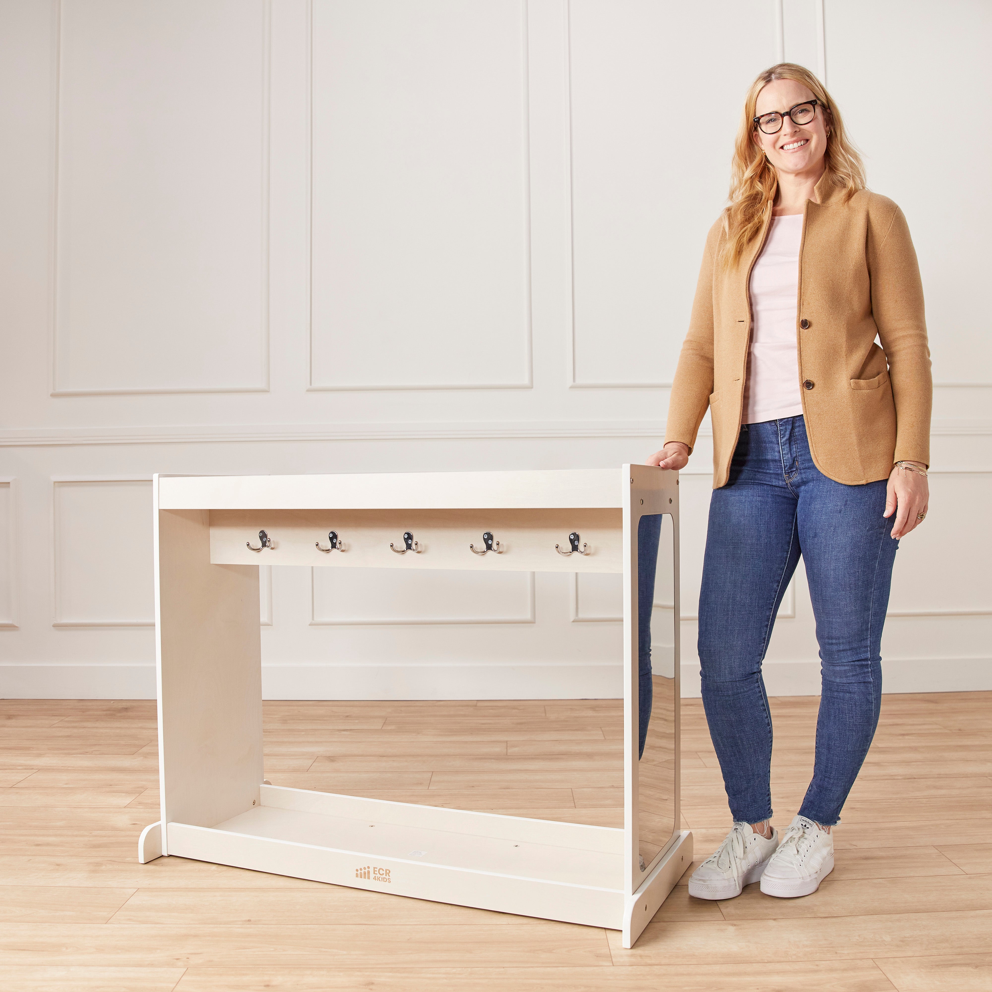 Streamline Dress-Up Island