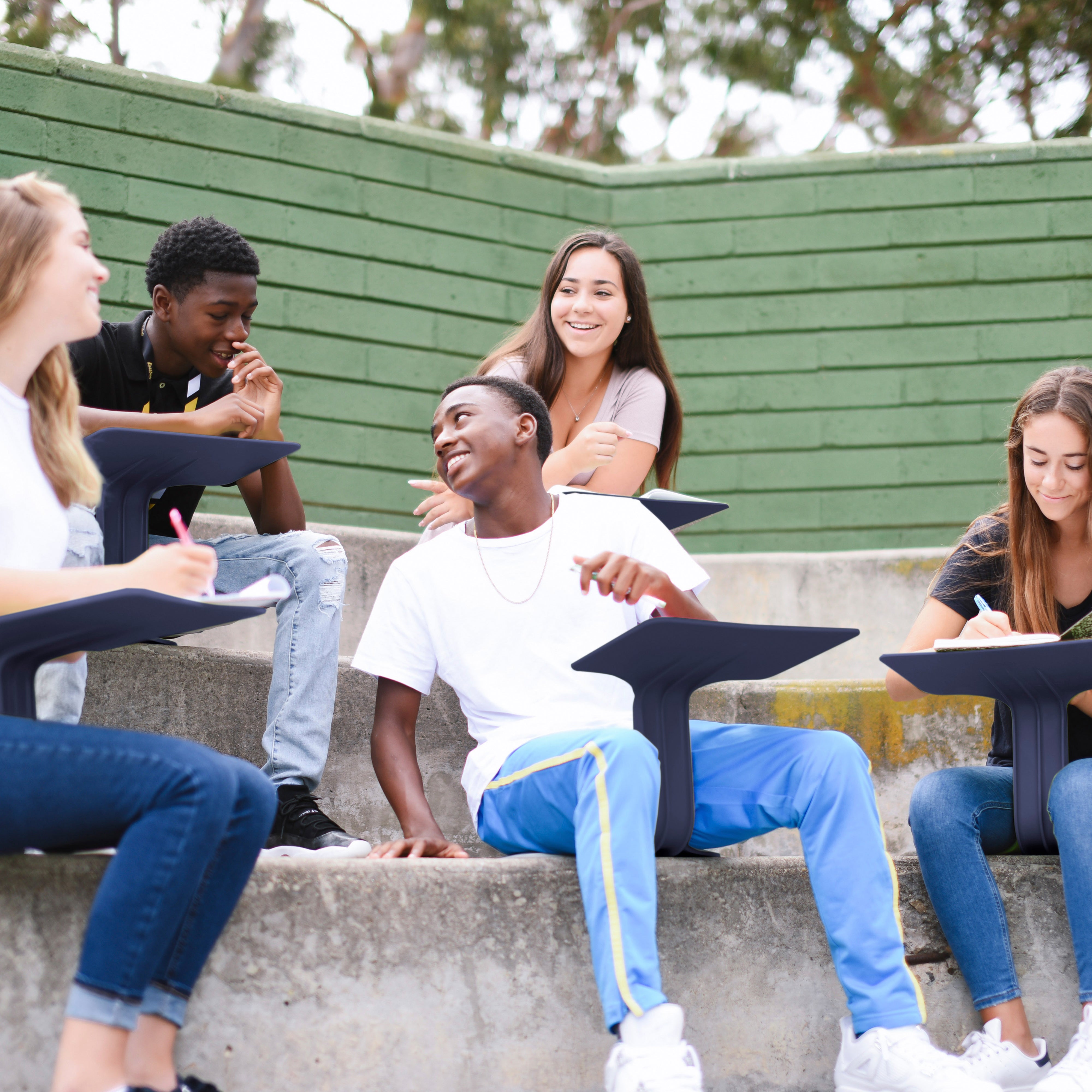 The Surf Portable Lap Desk