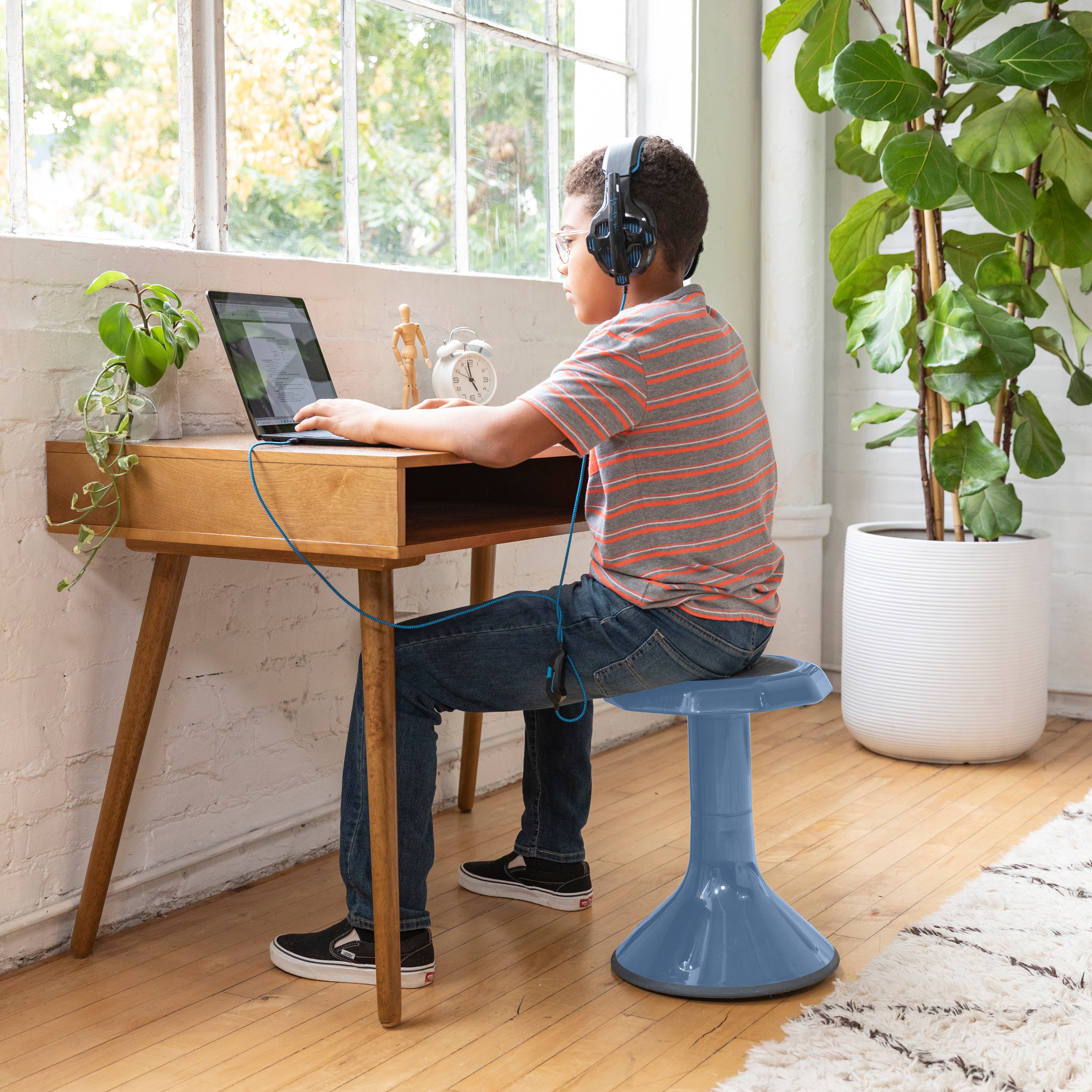 ACE Active Core Engagement Wobble Stool, 18-Inch Seat Height