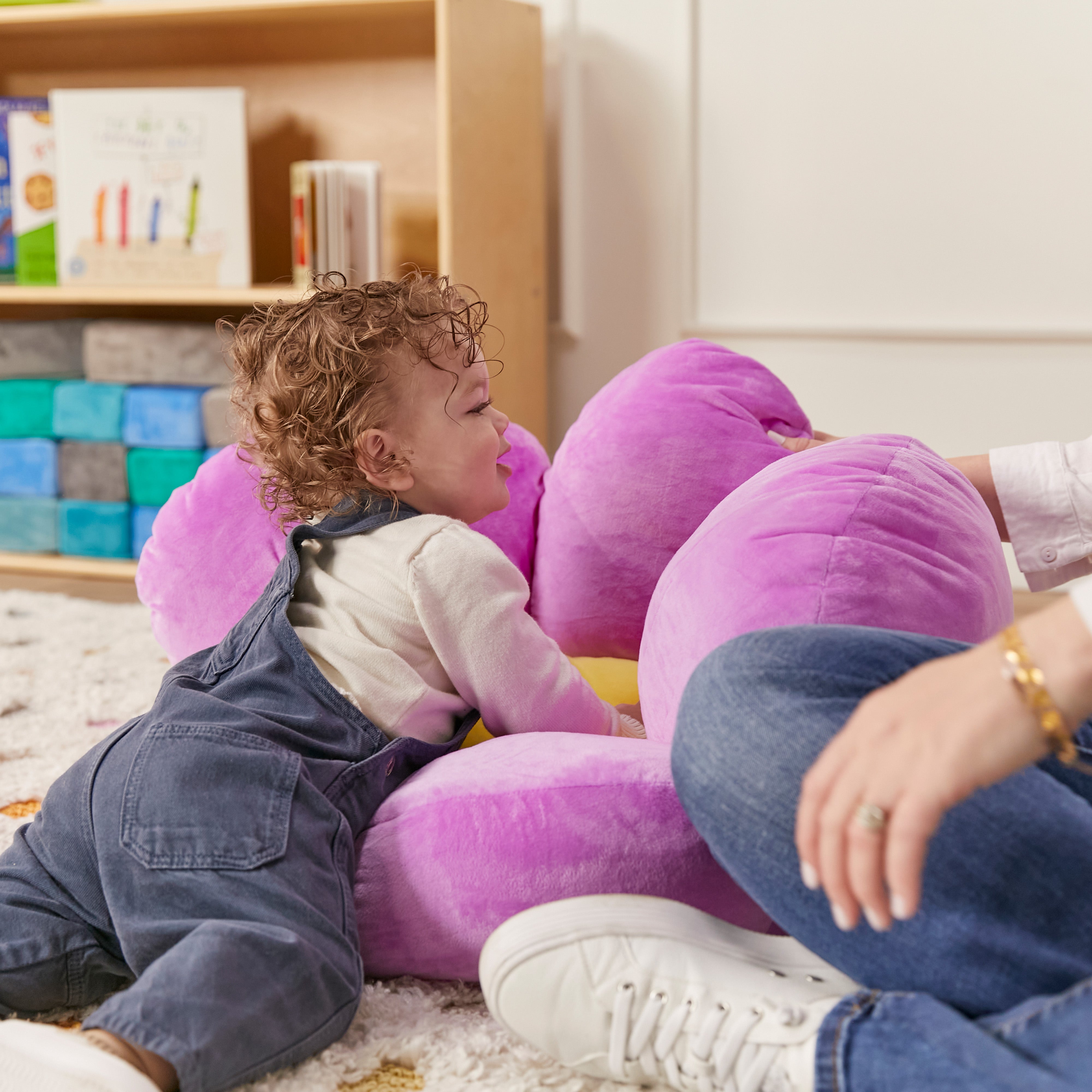 SoftZone Flower Cozy Cushion