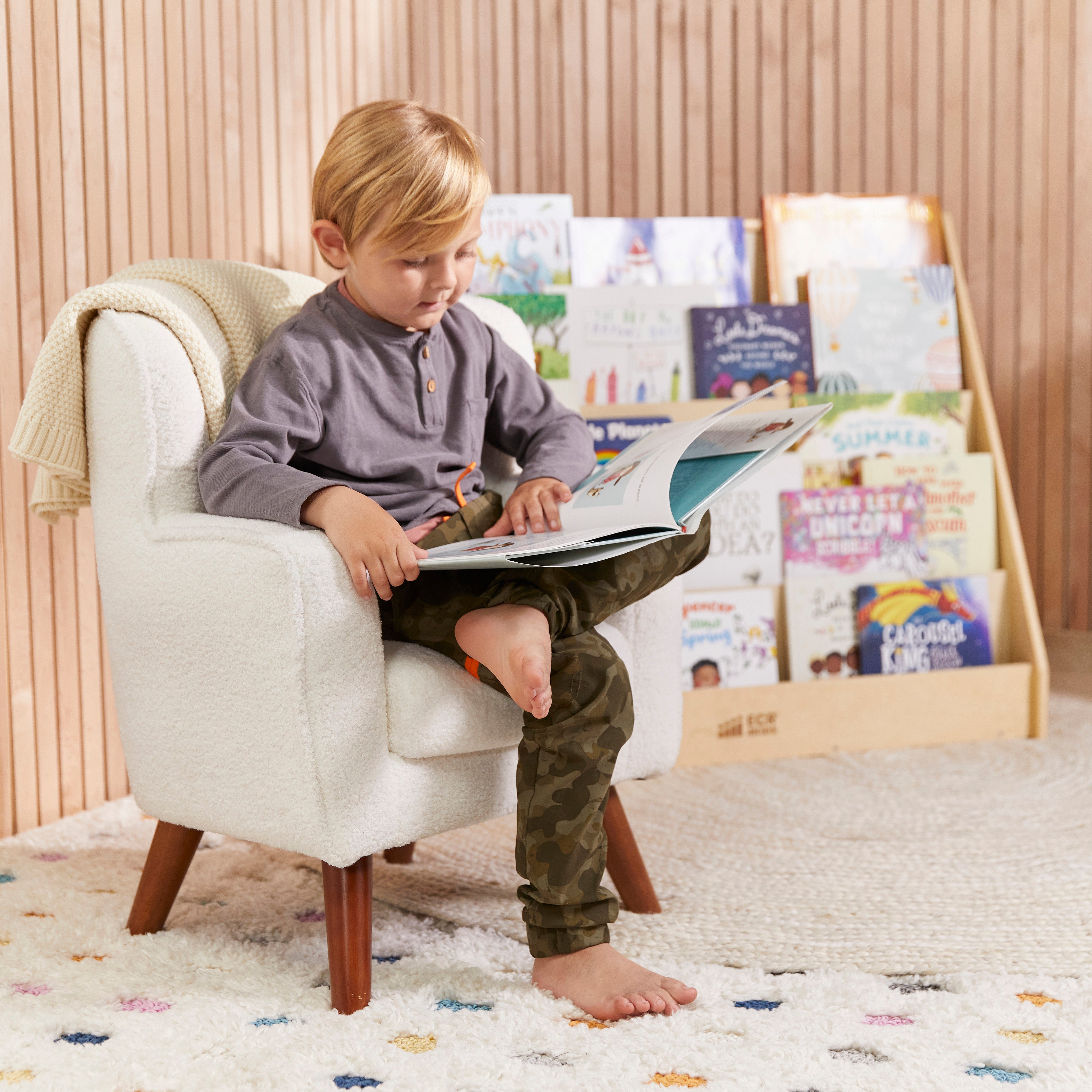 Mila Sherpa Toddler Arm Chair with Removable Wooden Legs