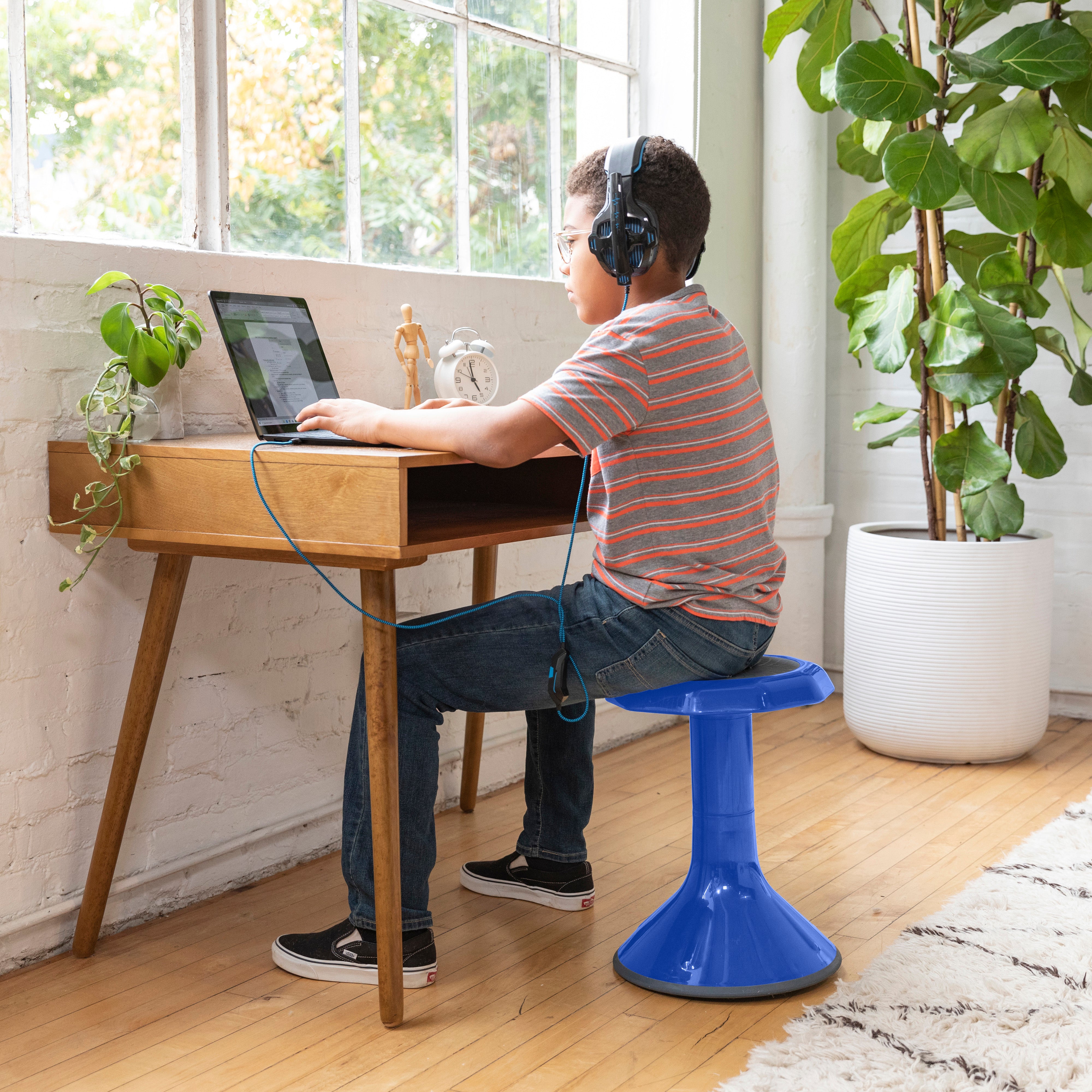 ACE Active Core Engagement Wobble Stool, 18-Inch Seat Height