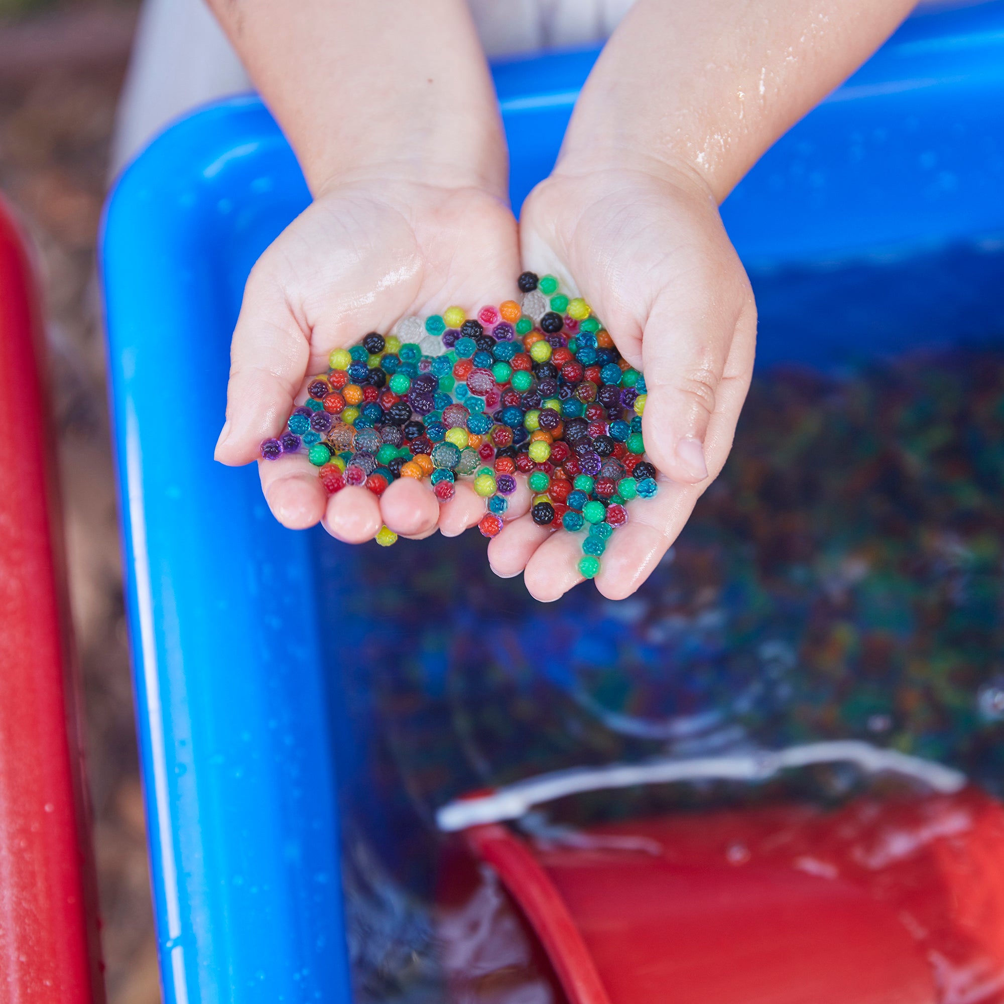 4-Station Sand and Water Adjustable Play Table
