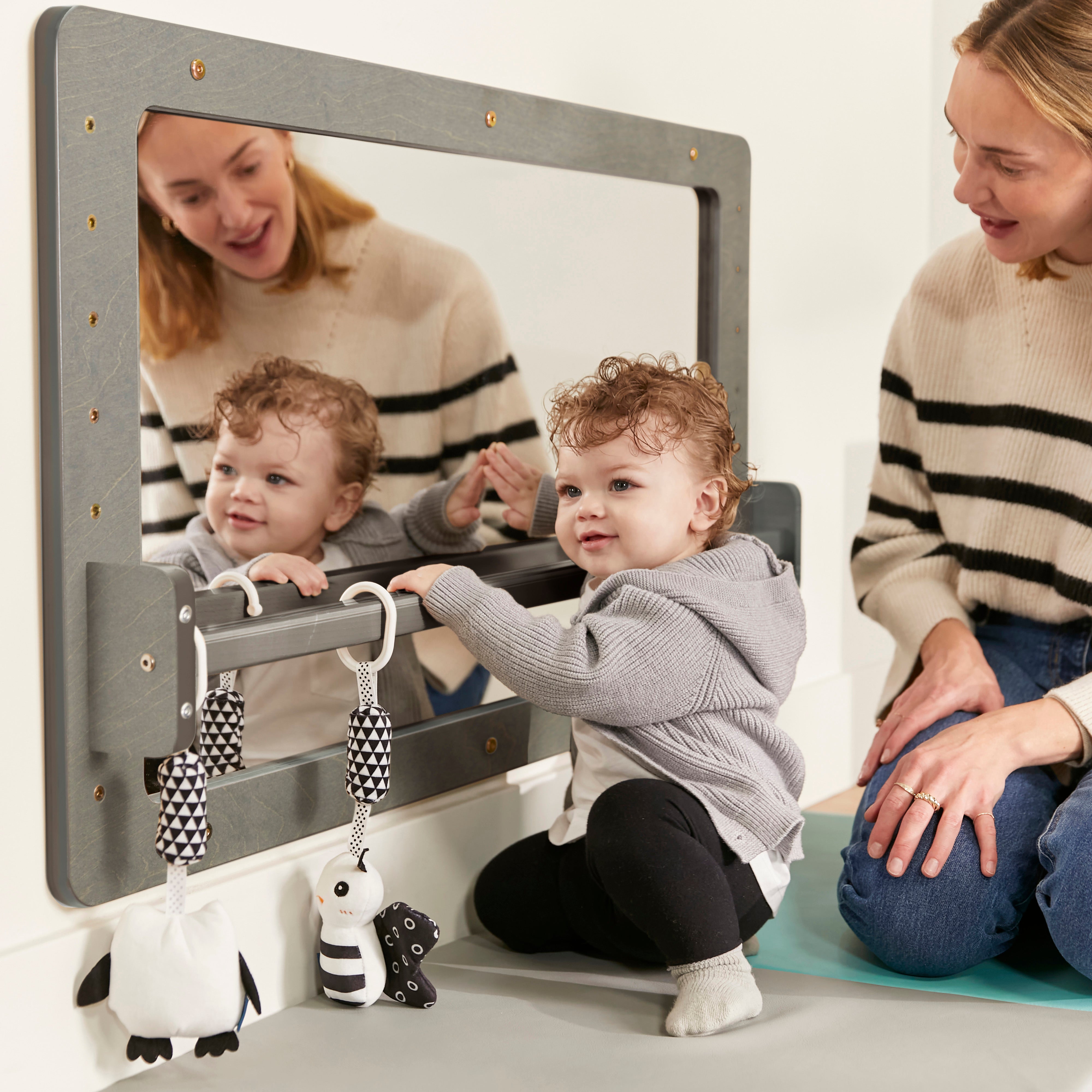 Wall-Mounted Coordination Mirror