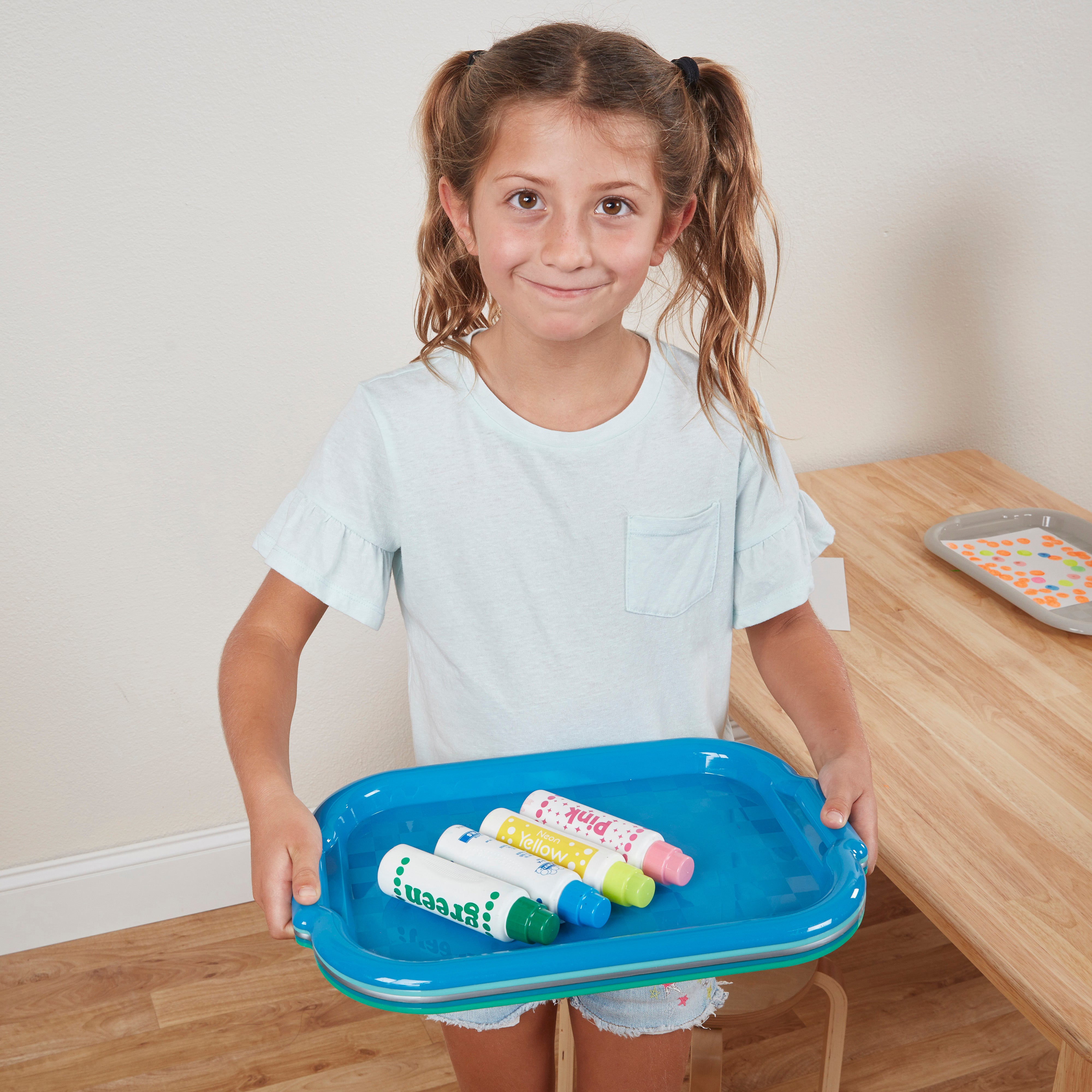 Colorful Plastic Art Trays for Kids, 6-Piece