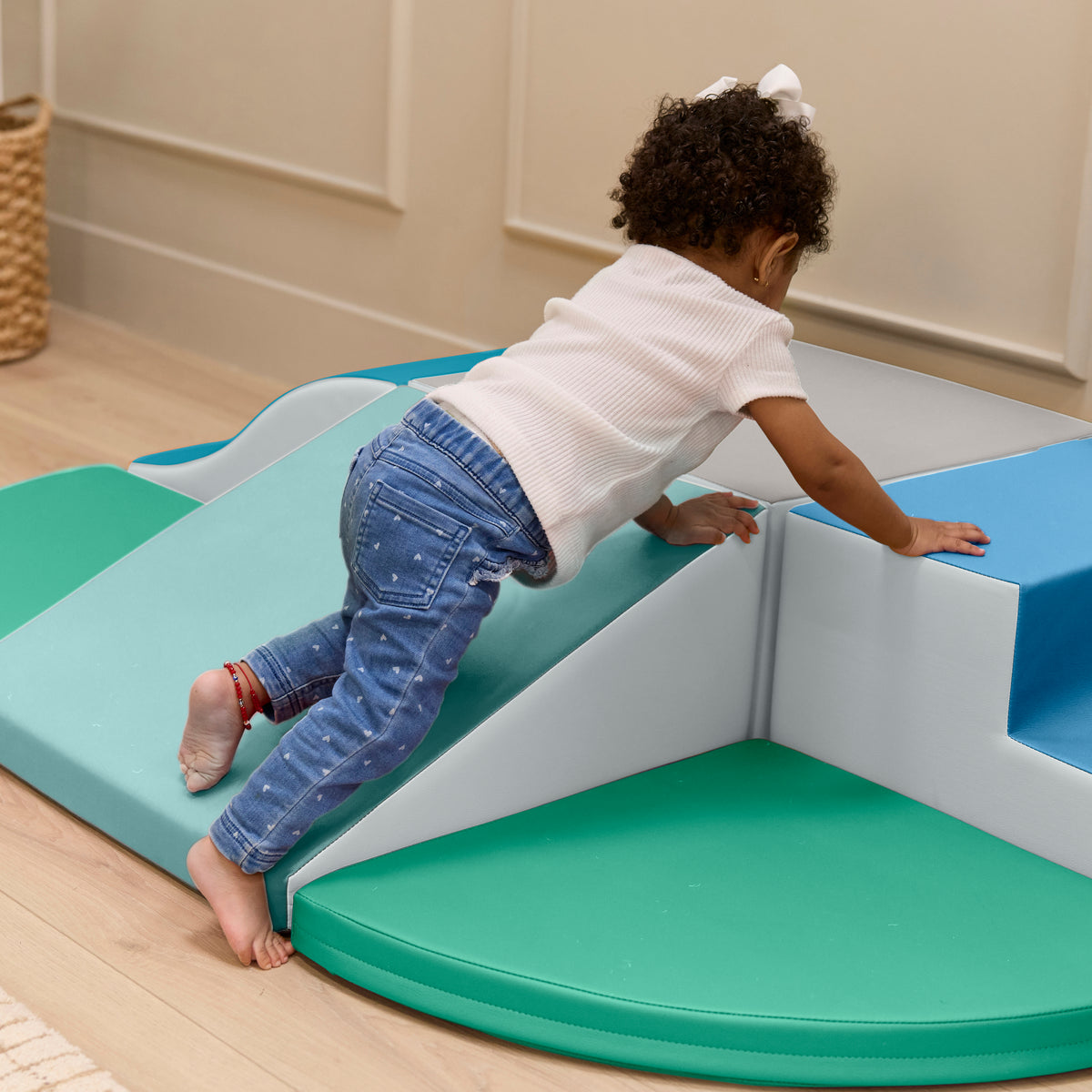 Little Haven Step & Slide Wall Climber, 6-Piece