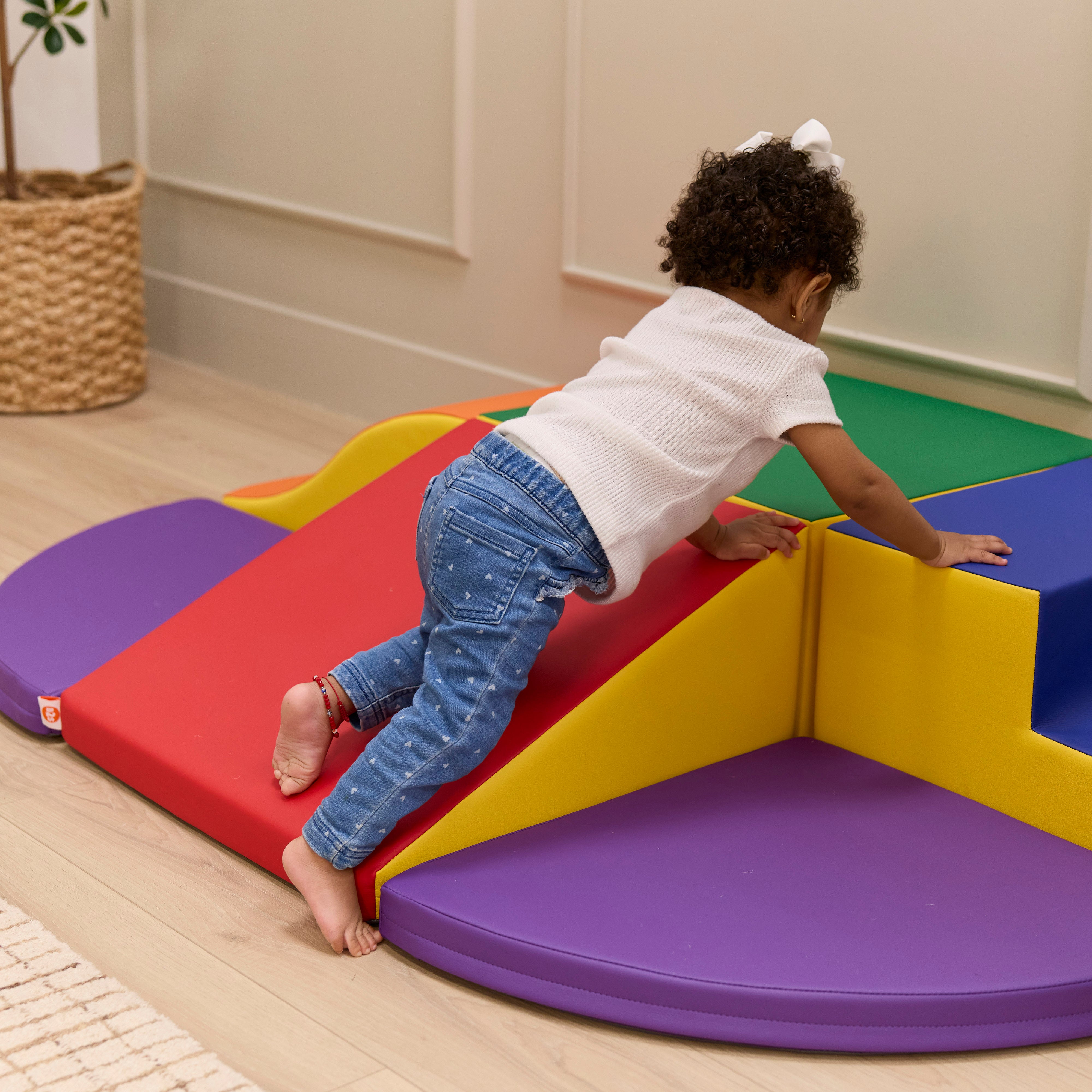 Little Haven Step & Slide Wall Climber, 6-Piece