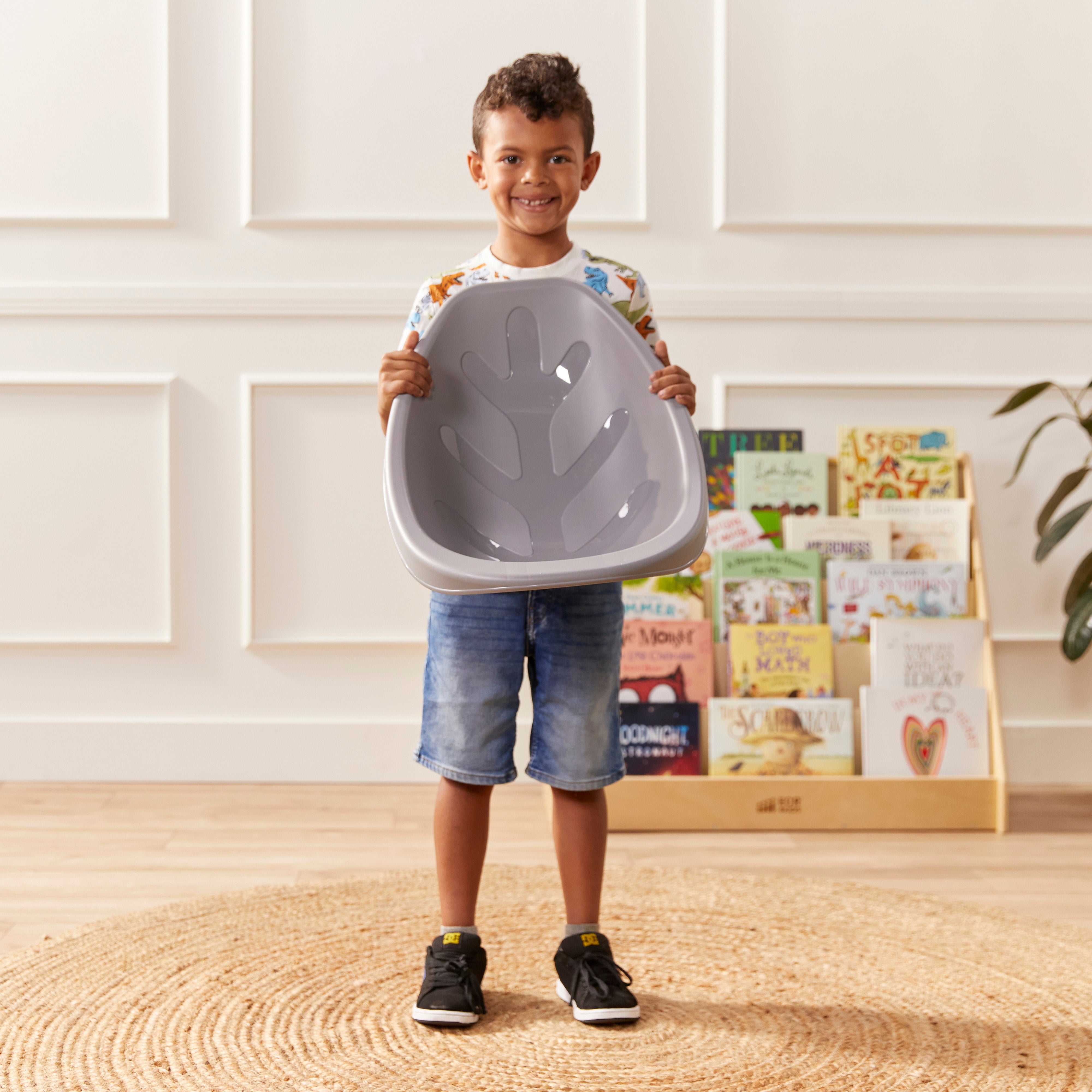 Mobile Leaf Seat Cart with 12 Leaf Floor Seats, Flexible Seating