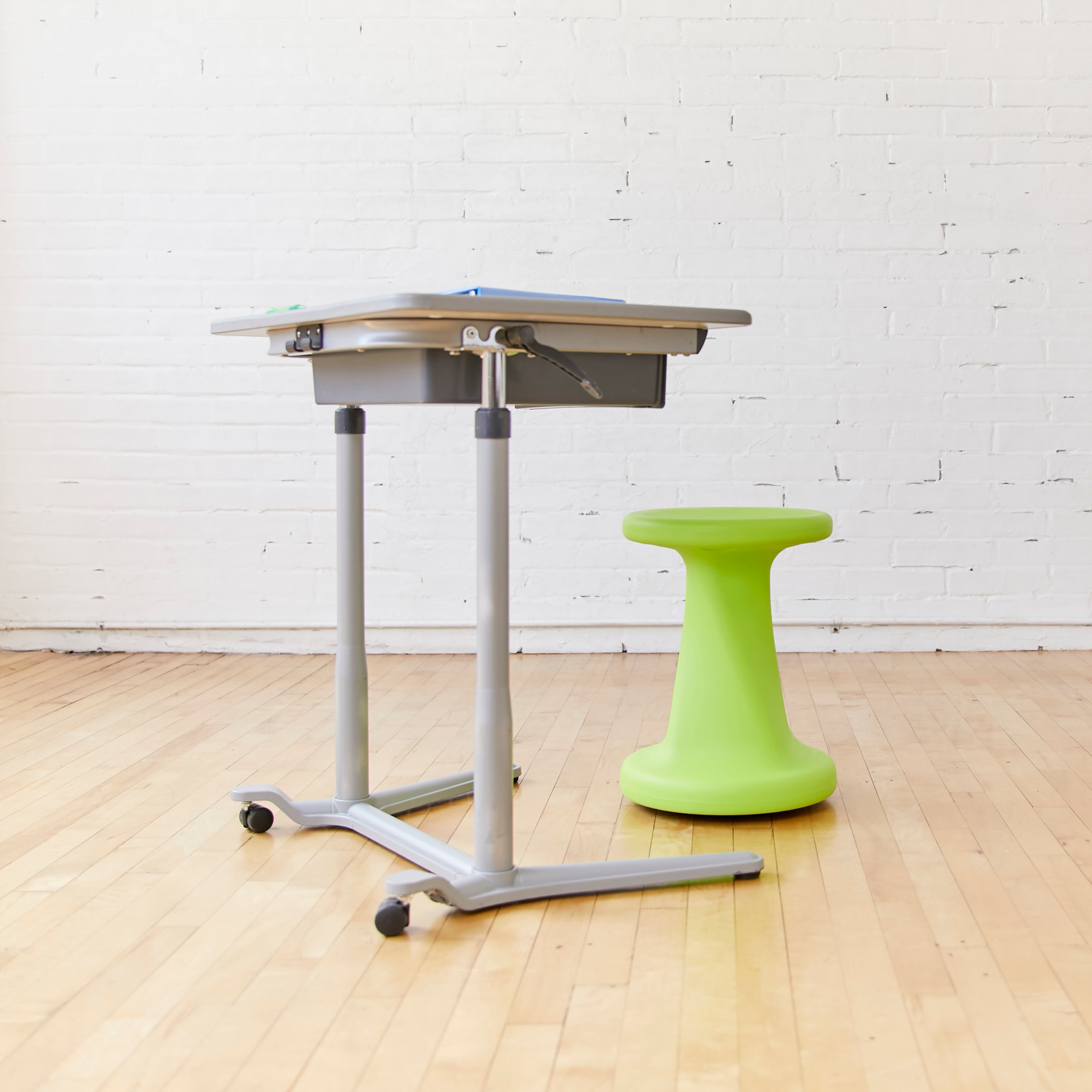 Twist Wobble Stool, 18in Seat Height