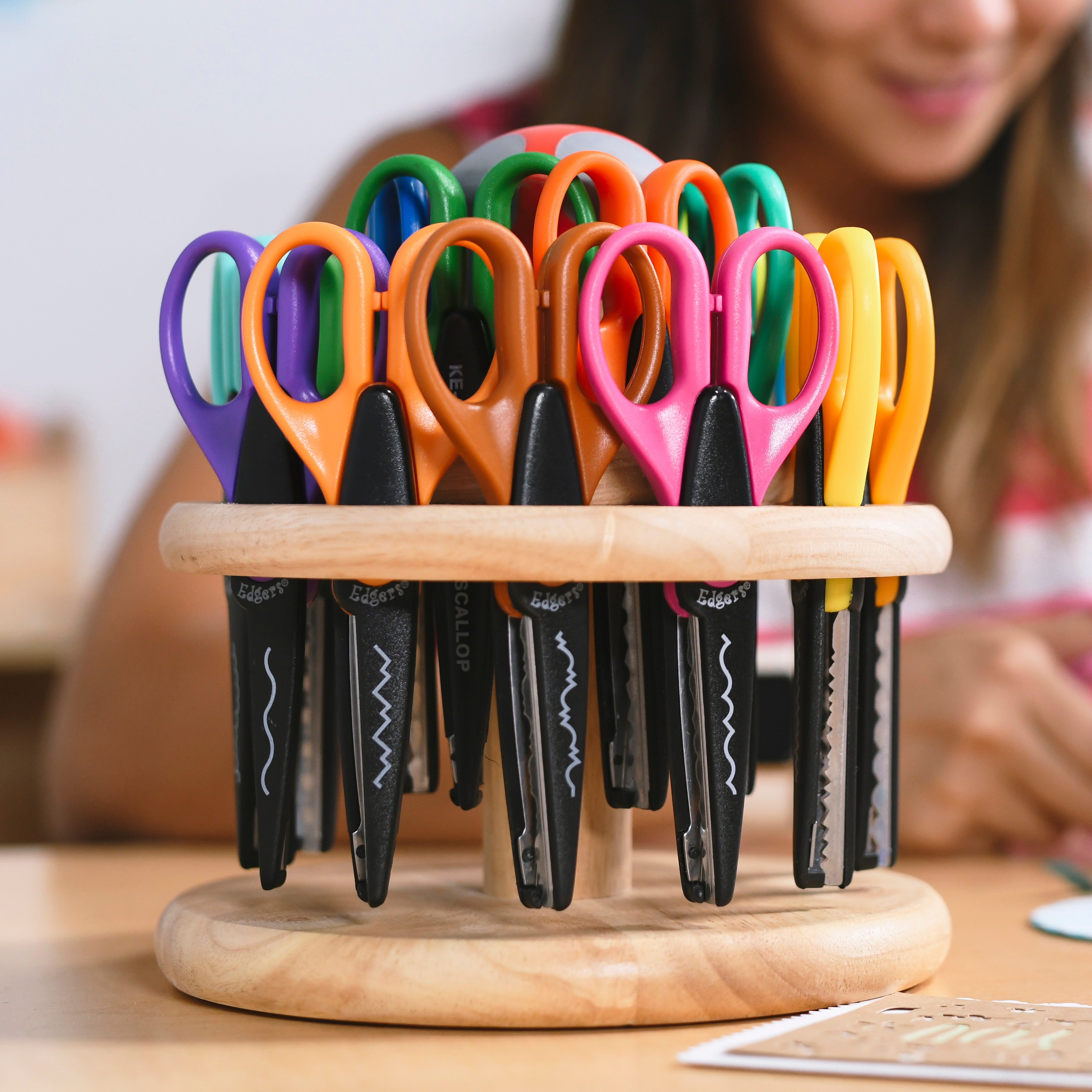 Kraft Edgers with Rotating Hardwood Rack, 18-Piece