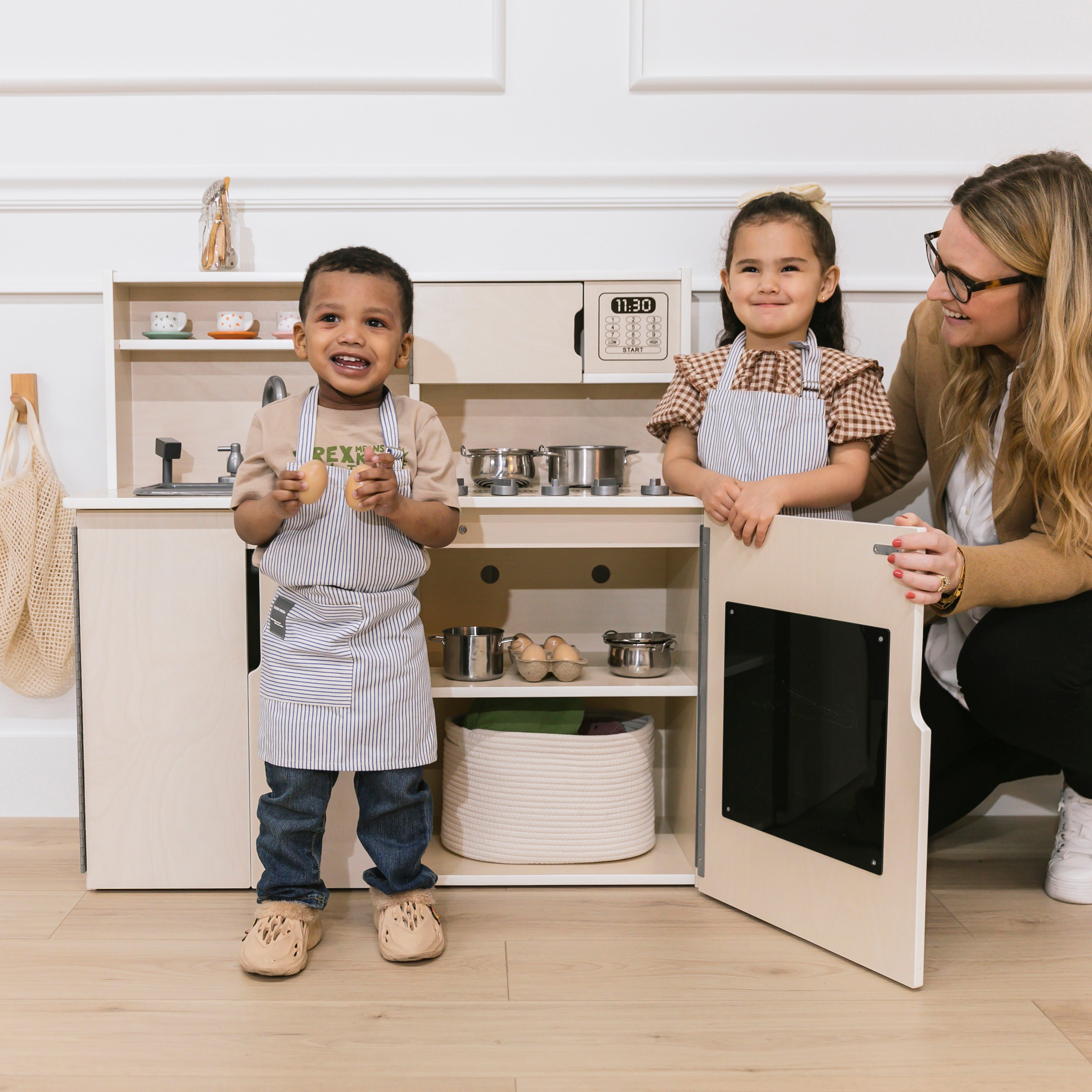 4-in-1 Kitchen, Sink, Stove, Oven, Microwave and Storage