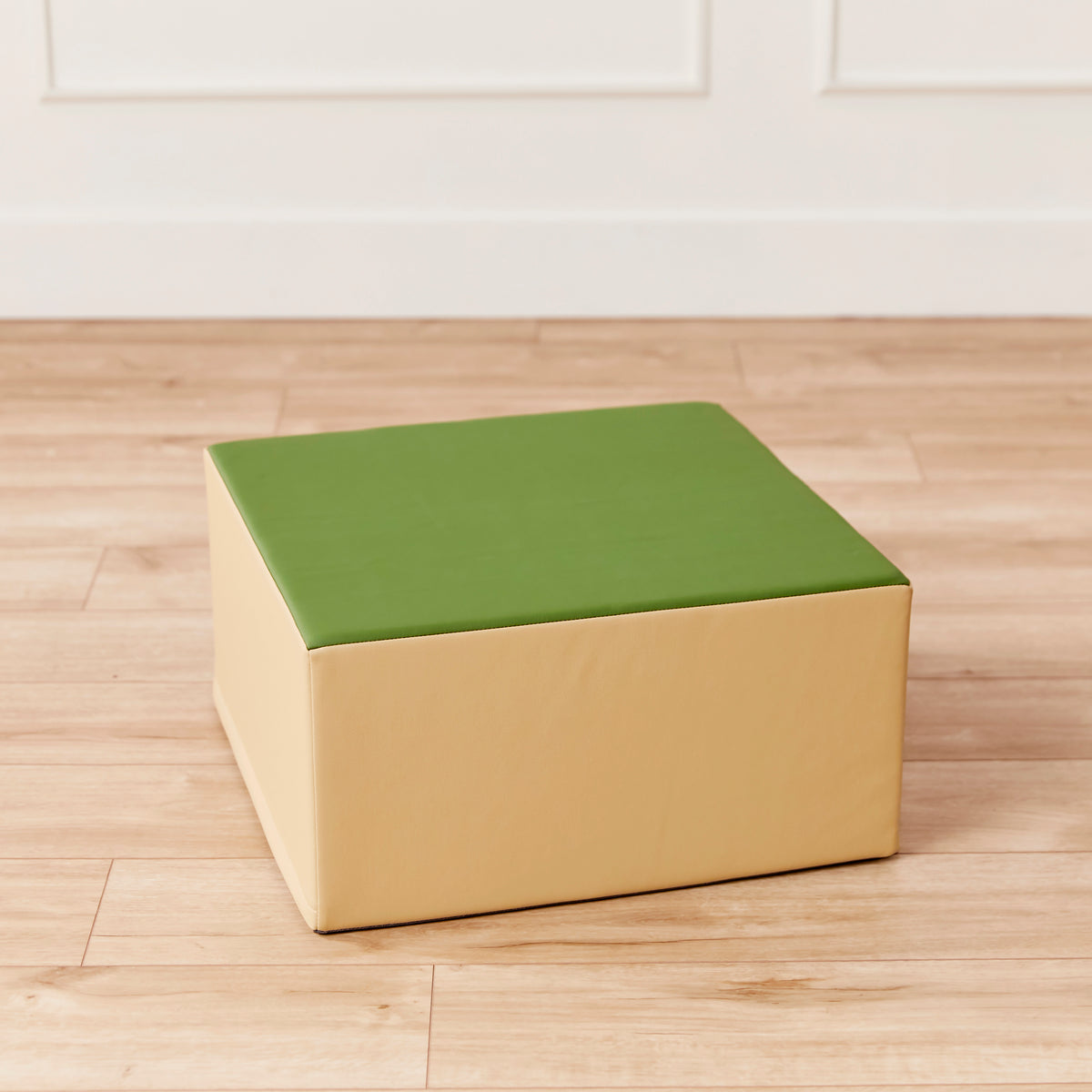 Pedestal Corner Climber