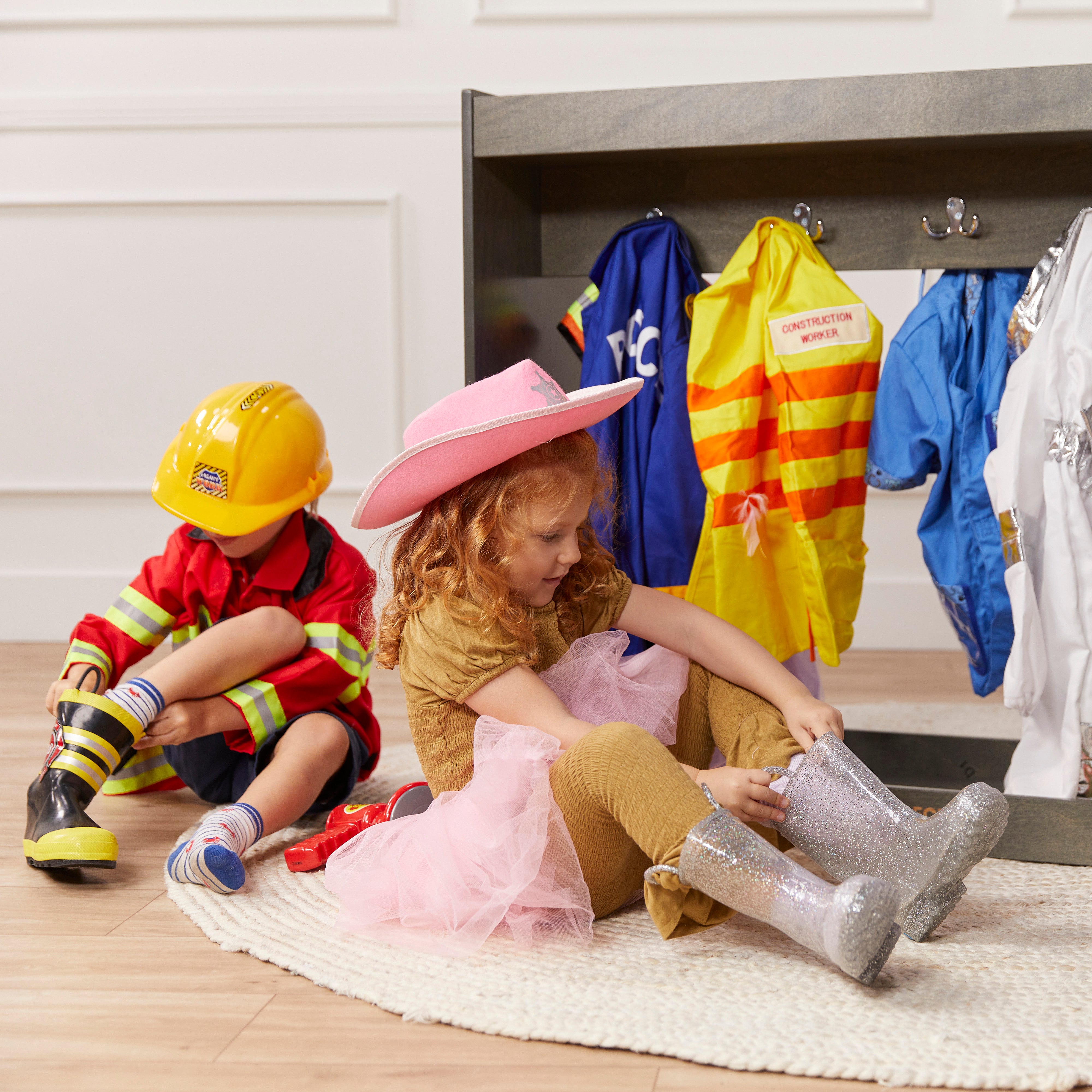 Streamline Dress-Up Island