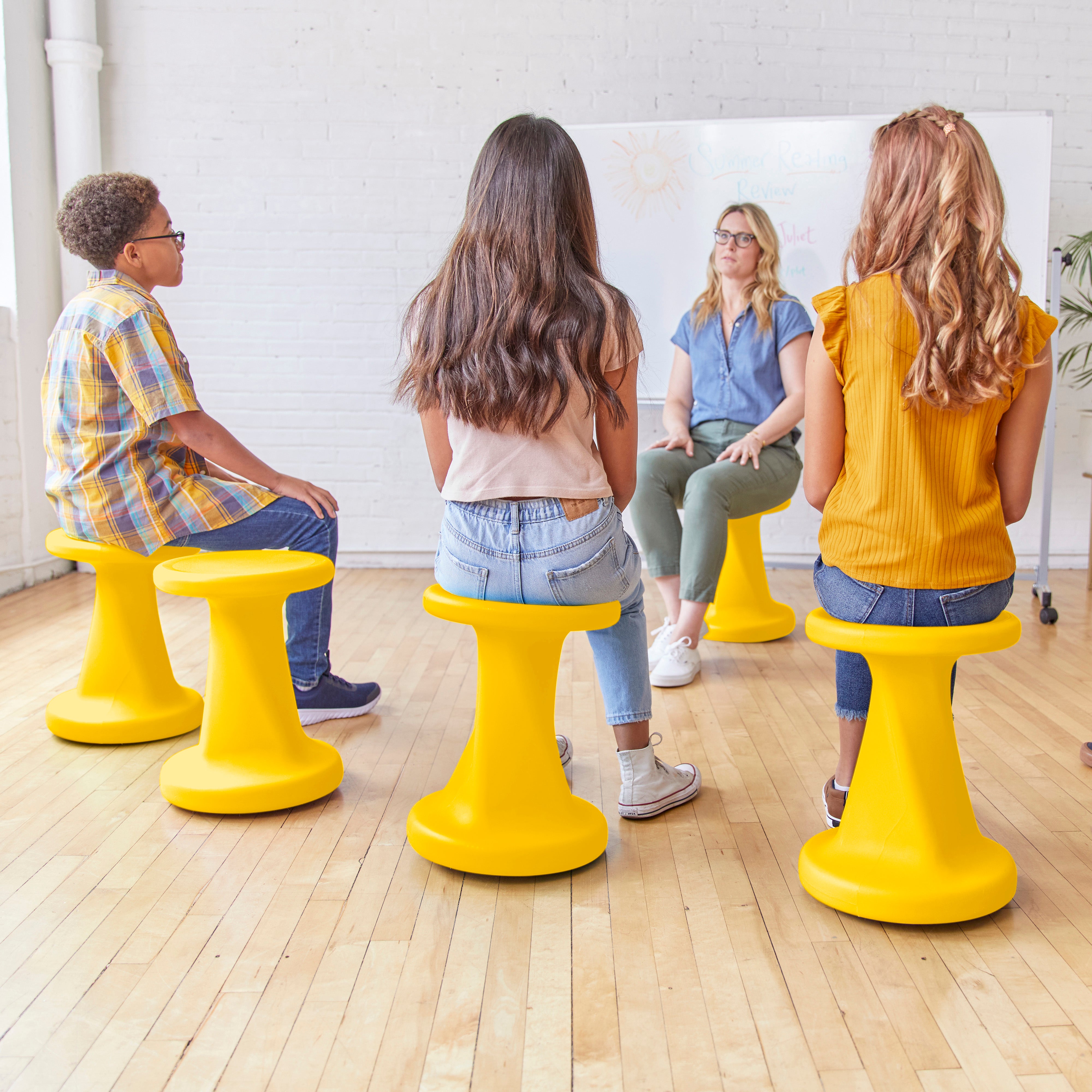 Twist Wobble Stool, 18in Seat Height