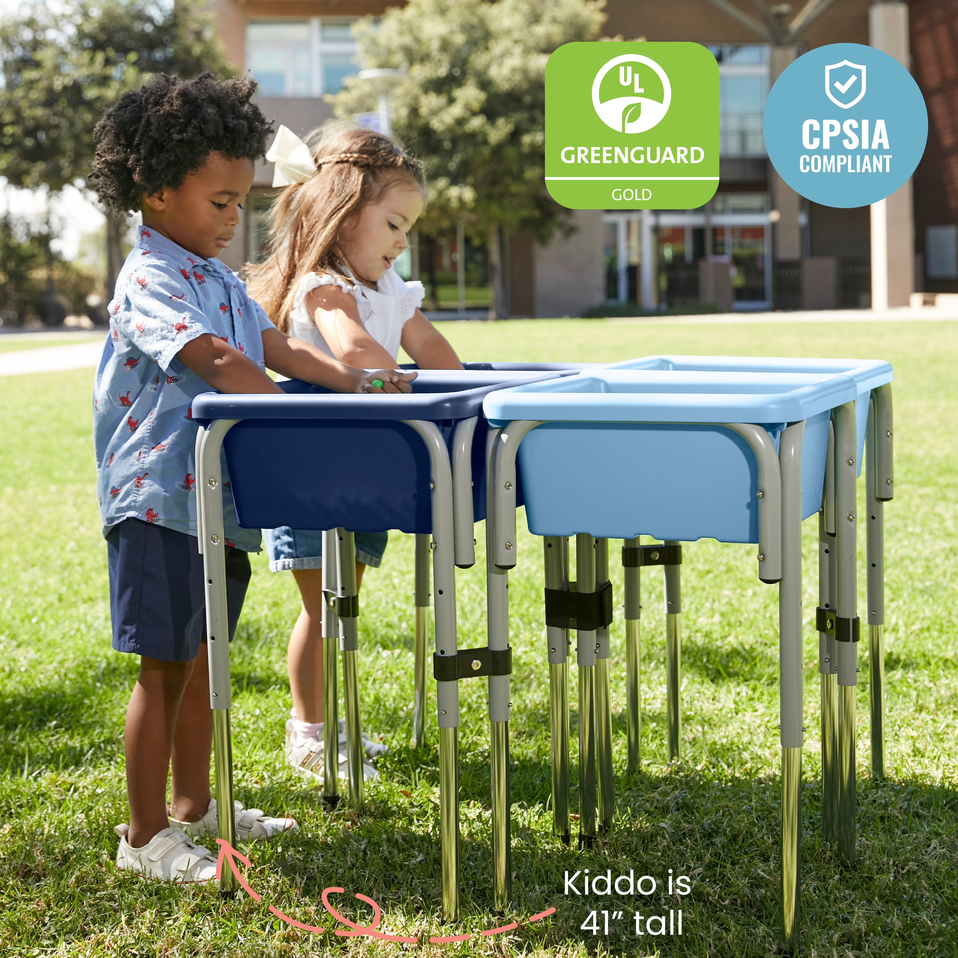 4-Station Sand and Water Adjustable Play Table