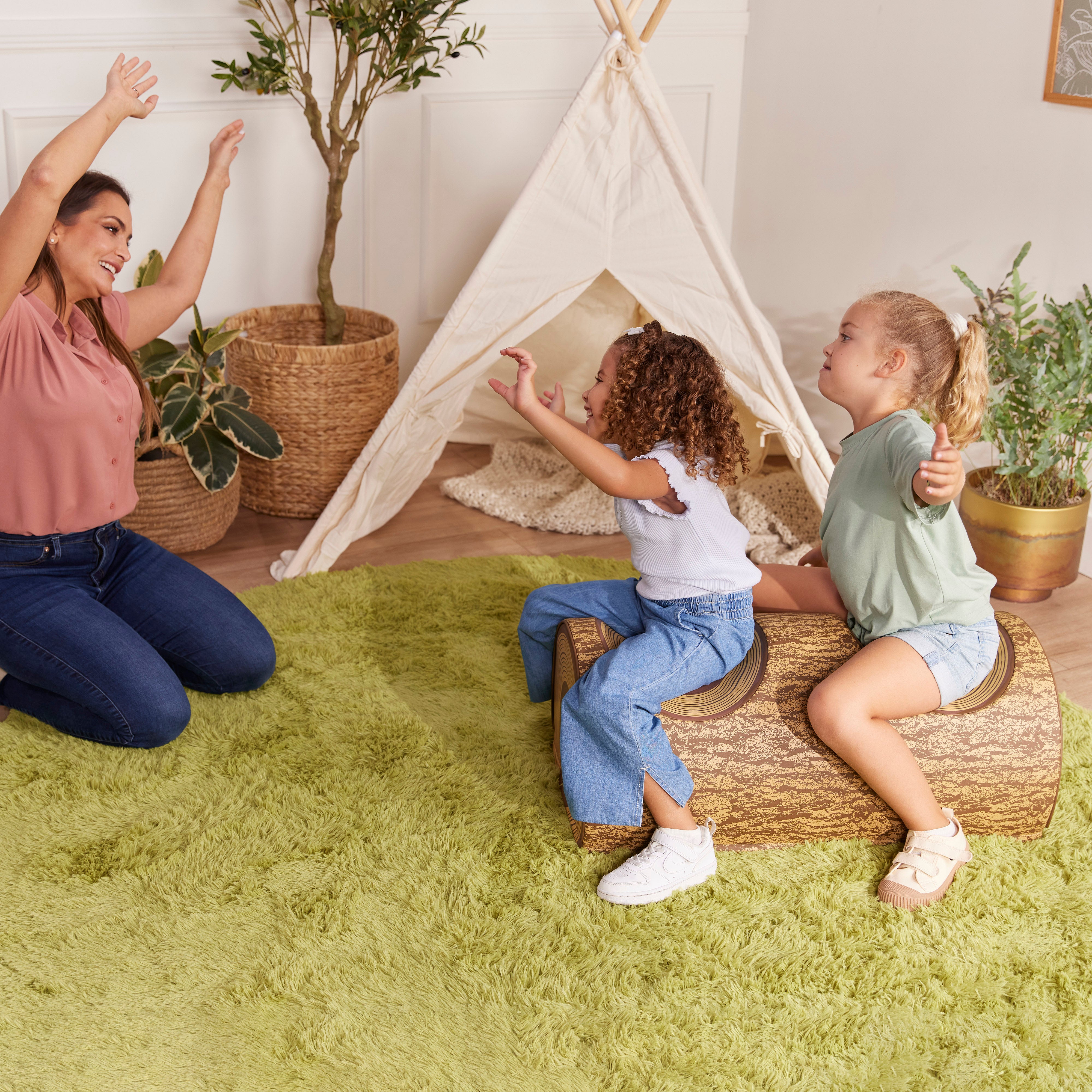 Tree Log Saddle Seat, 12in