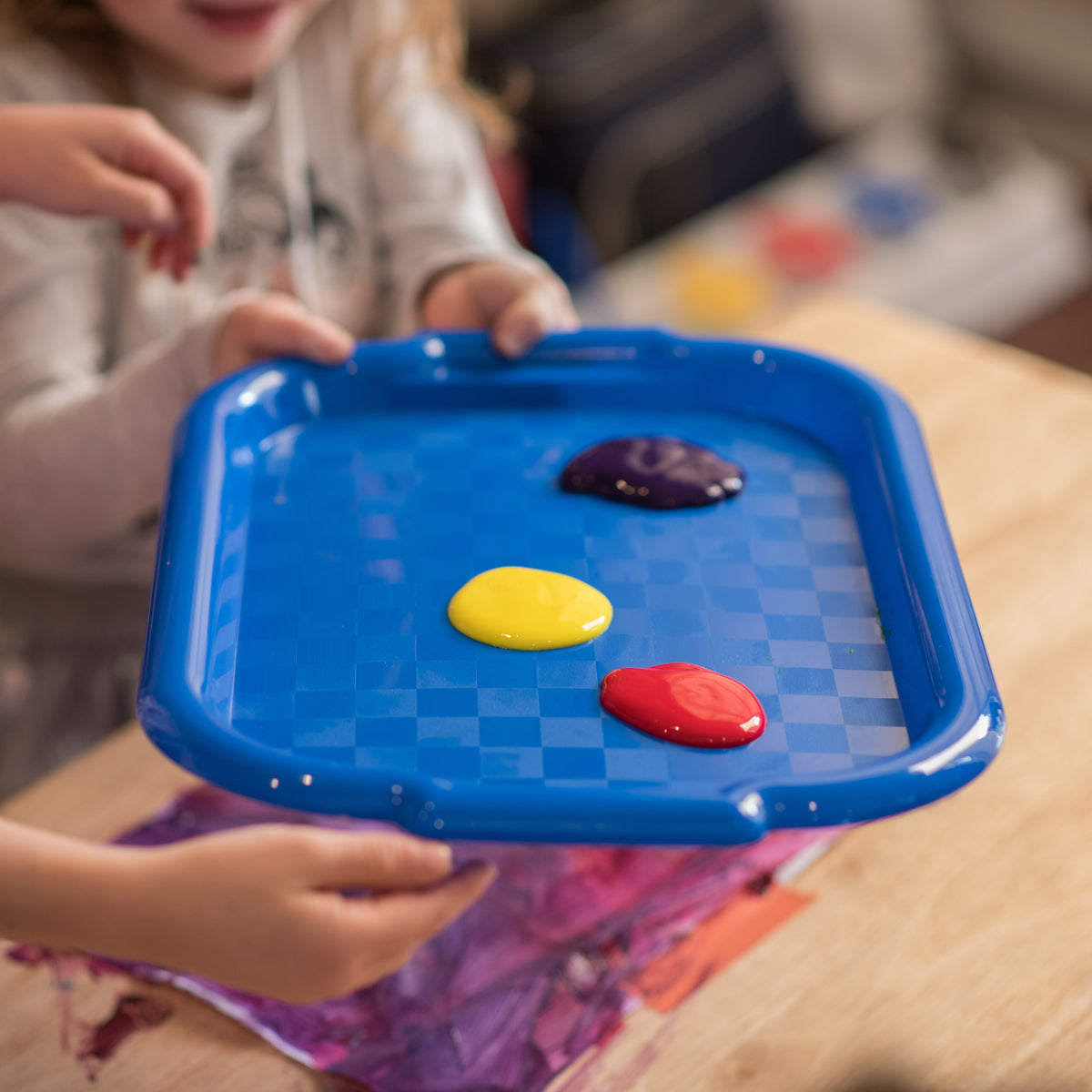 Colorful Plastic Art Trays, 72-Piece