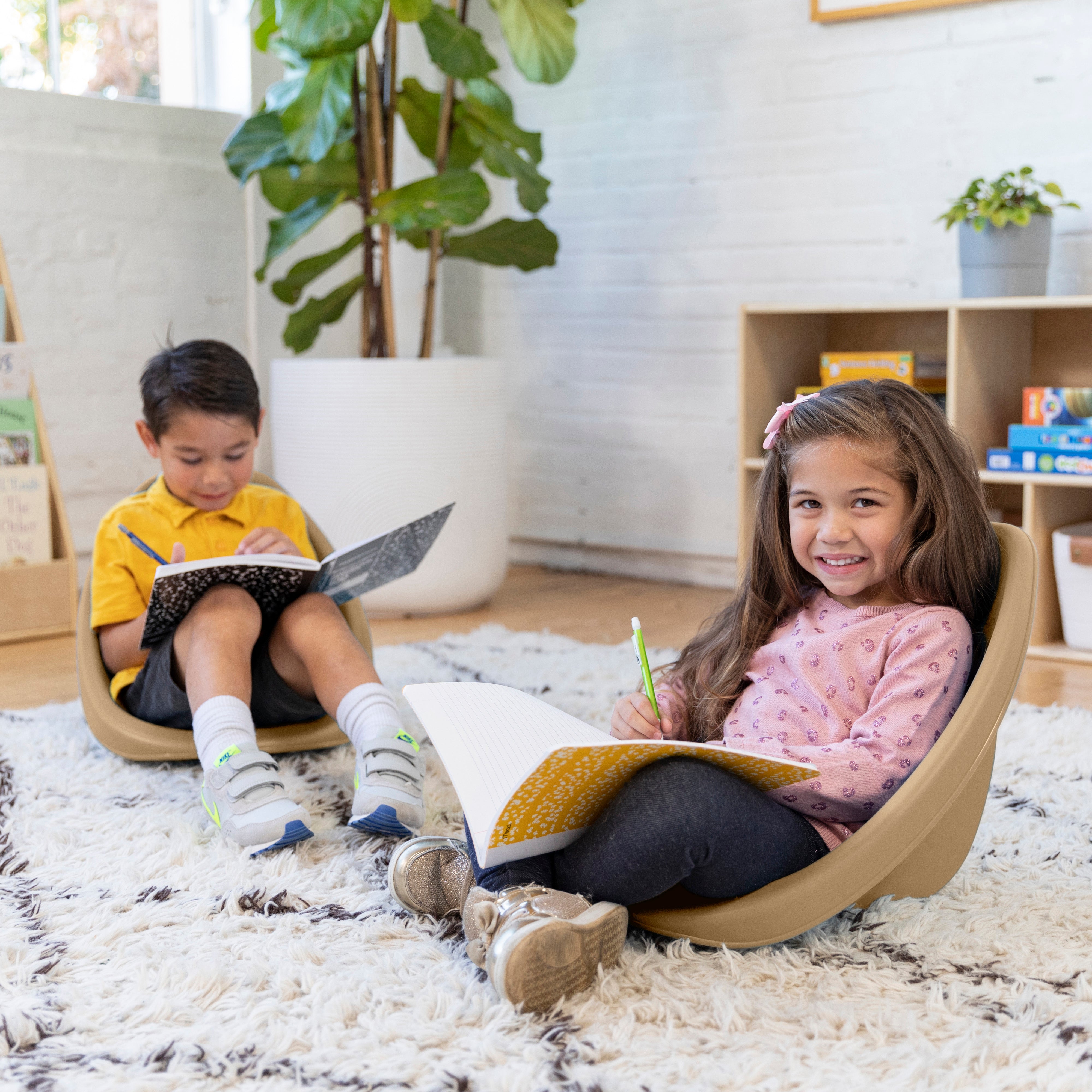 Leaf Scoop Floor Seat, 6-Piece