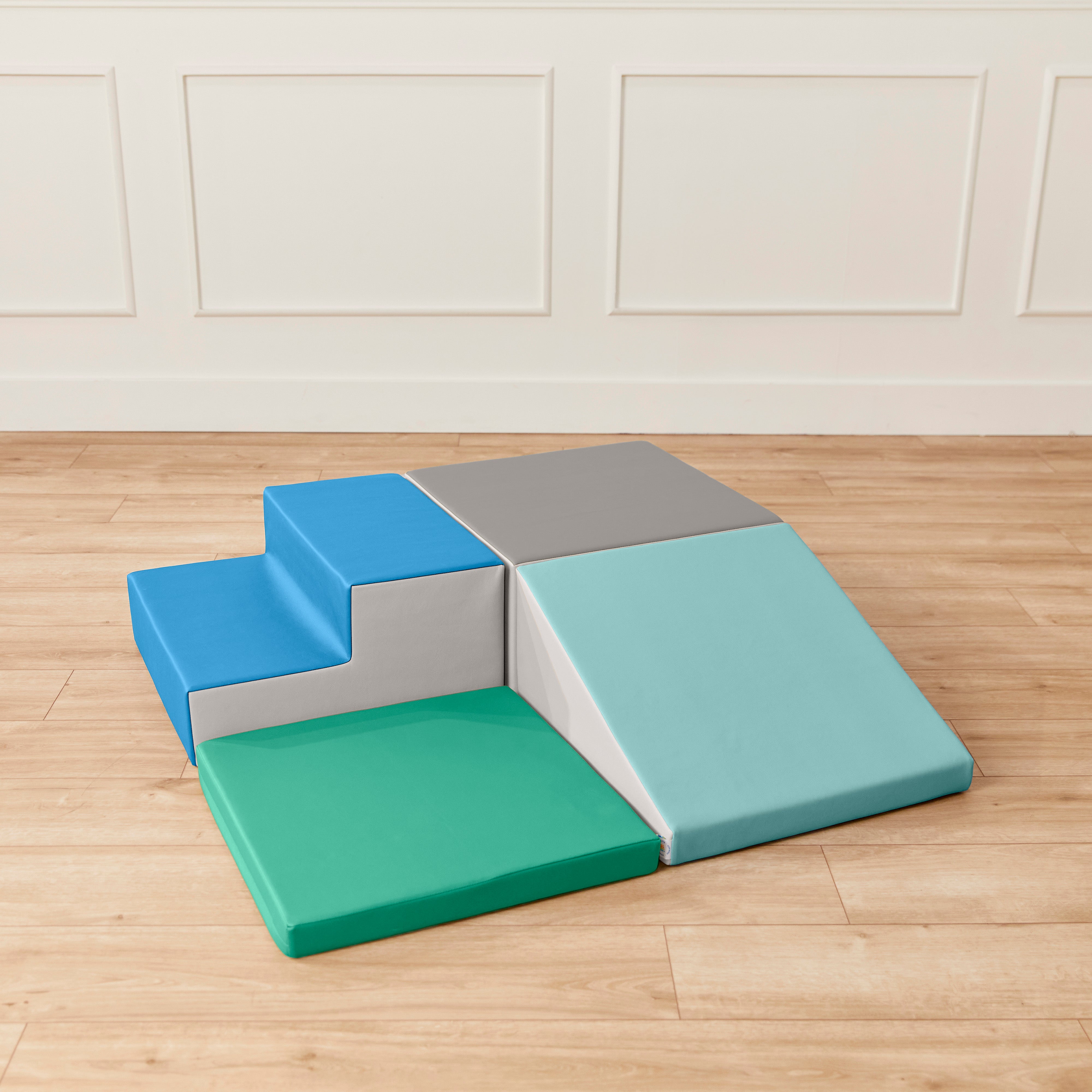 Little Me Corner Climber, 4-Piece