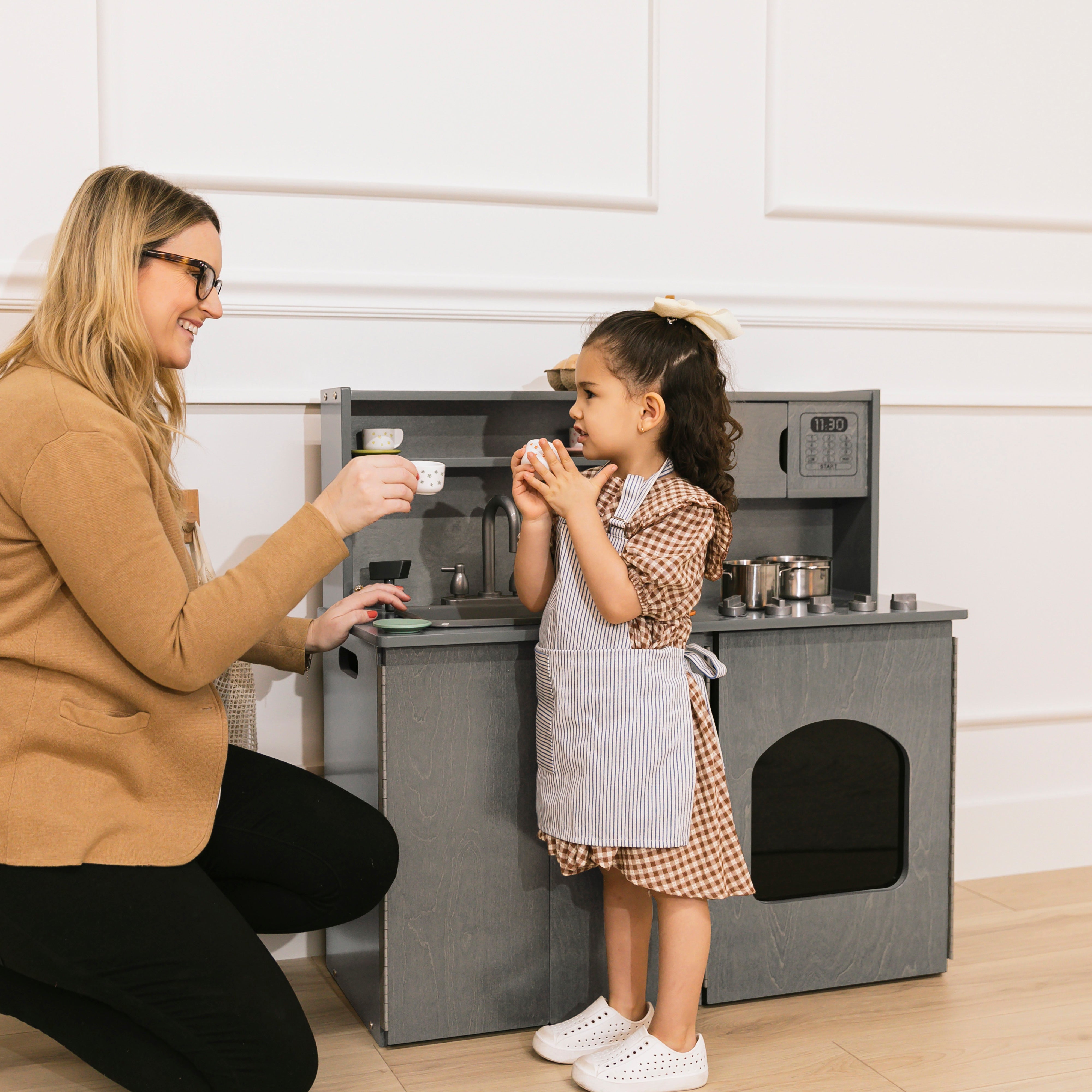 4-in-1 Kitchen, Sink, Stove, Oven, Microwave and Storage, Play Kitchen