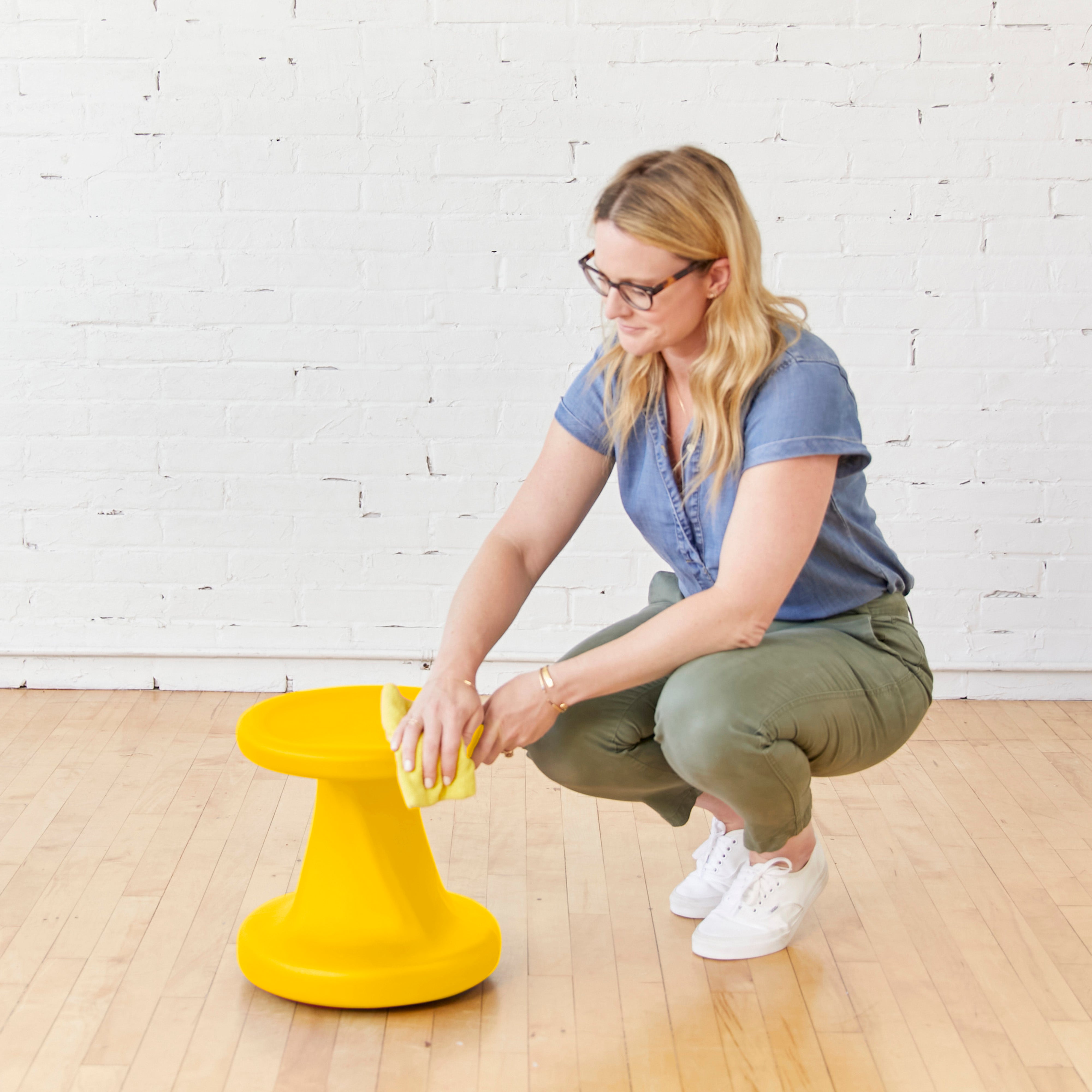 Twist Wobble Stool, 14in Seat Height