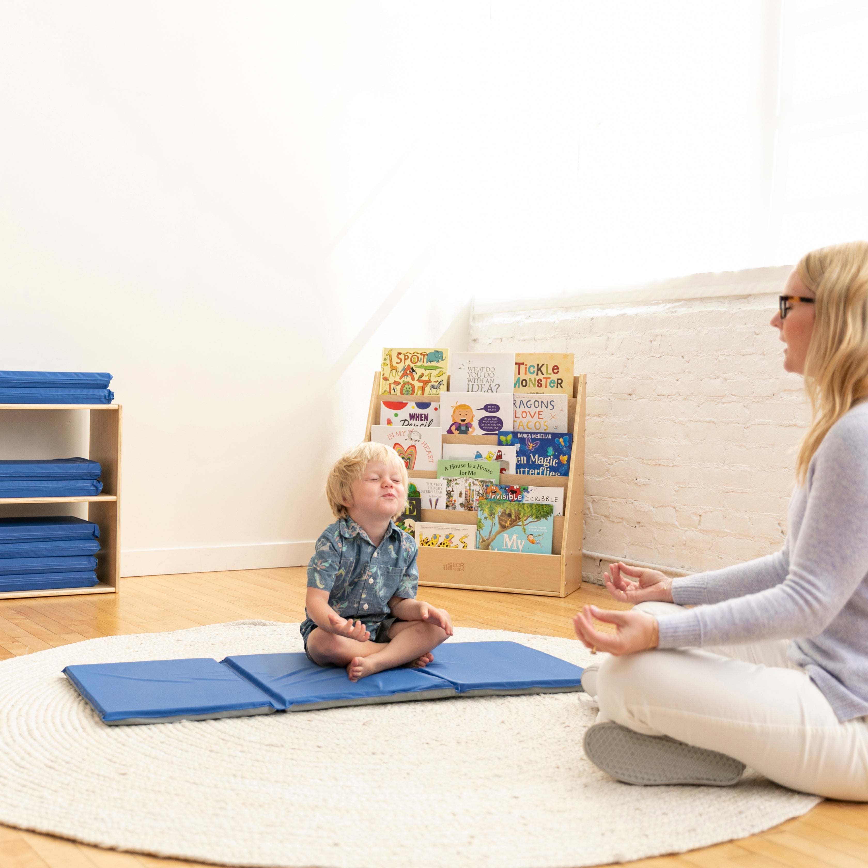 Folding Rest Mats, Children's Nap Pads, 3-Fold, 1in Thick, 5-Pack
